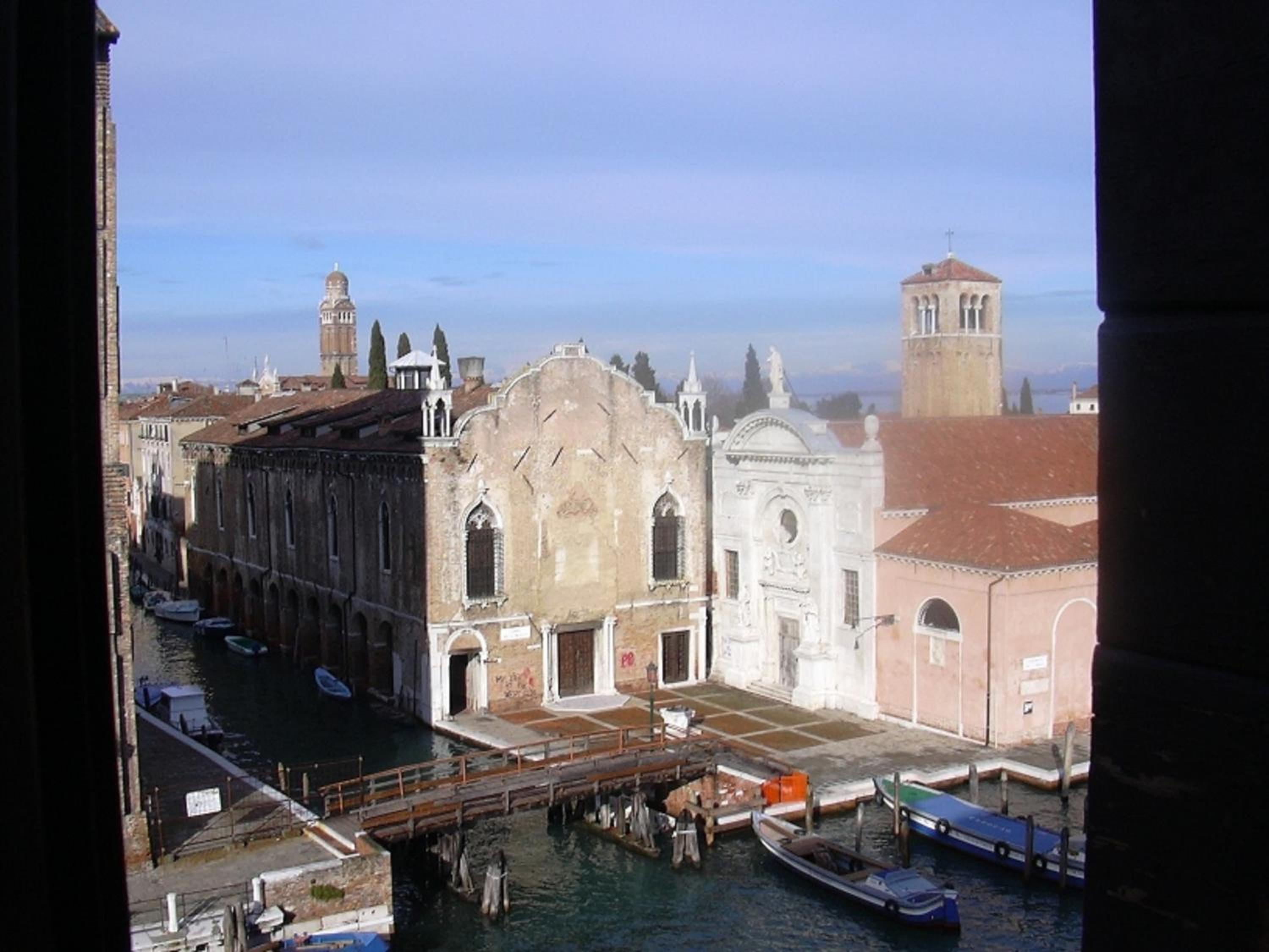 At Home a Palazzo