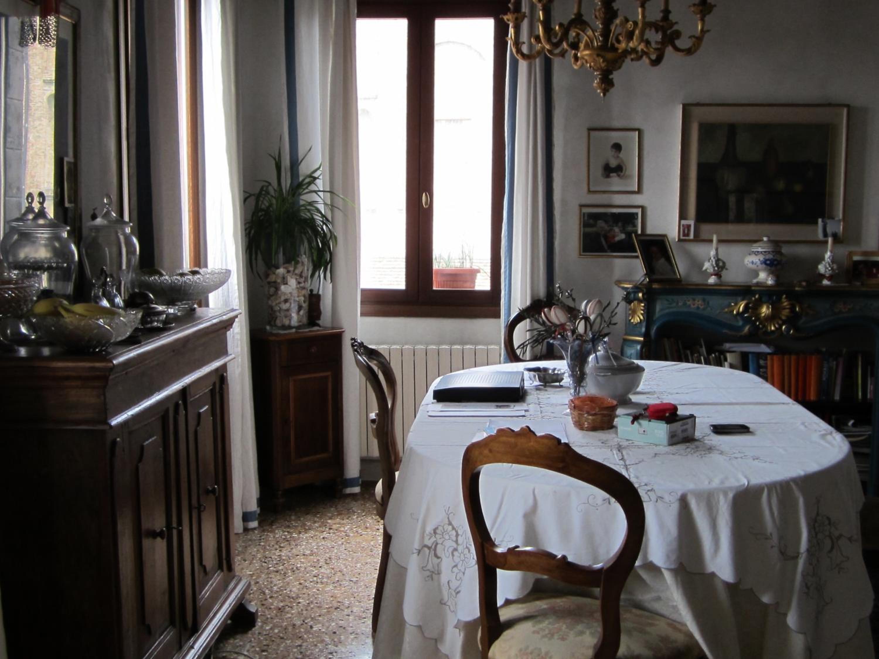 At Home a Palazzo