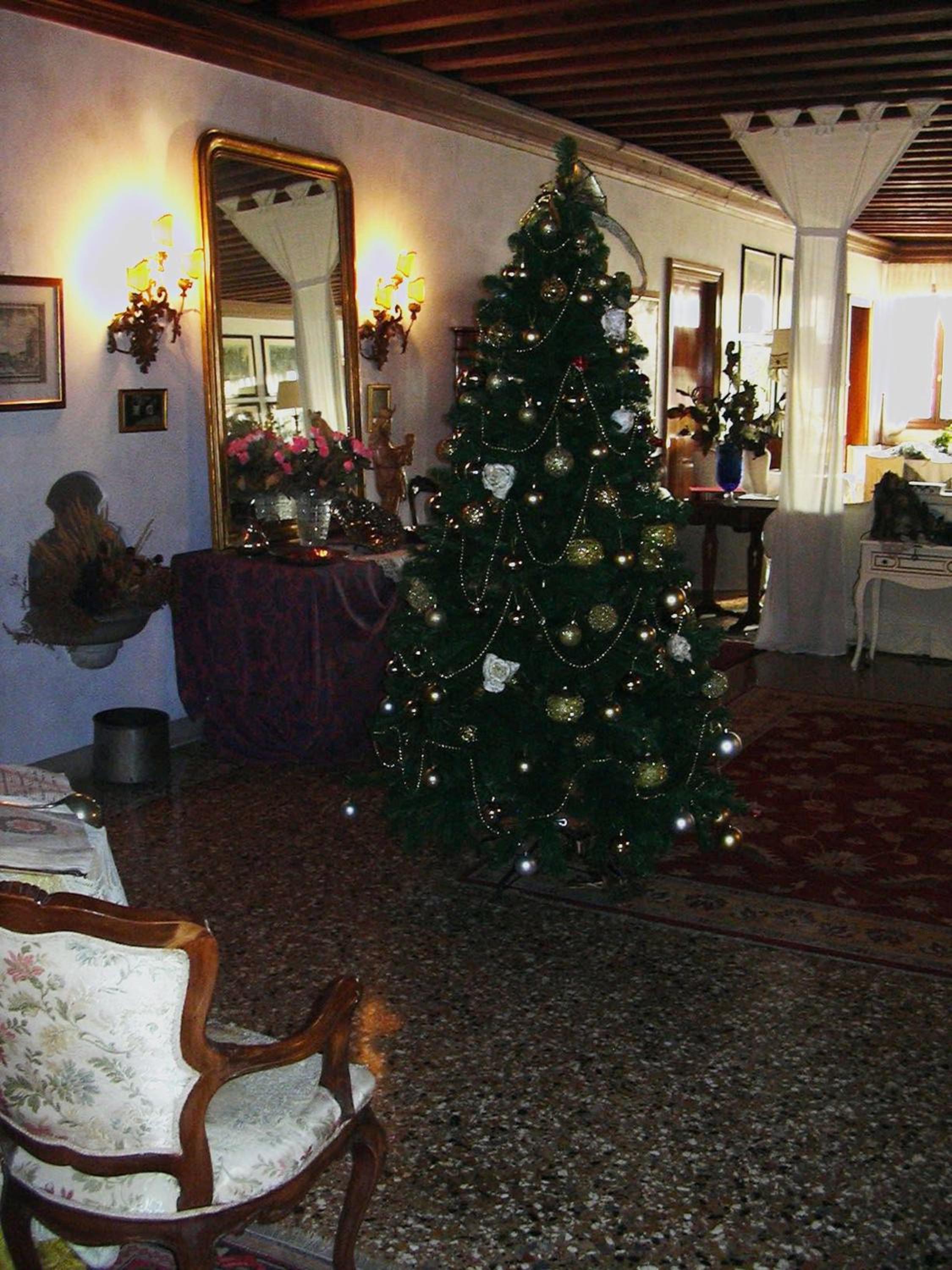 At Home a Palazzo
