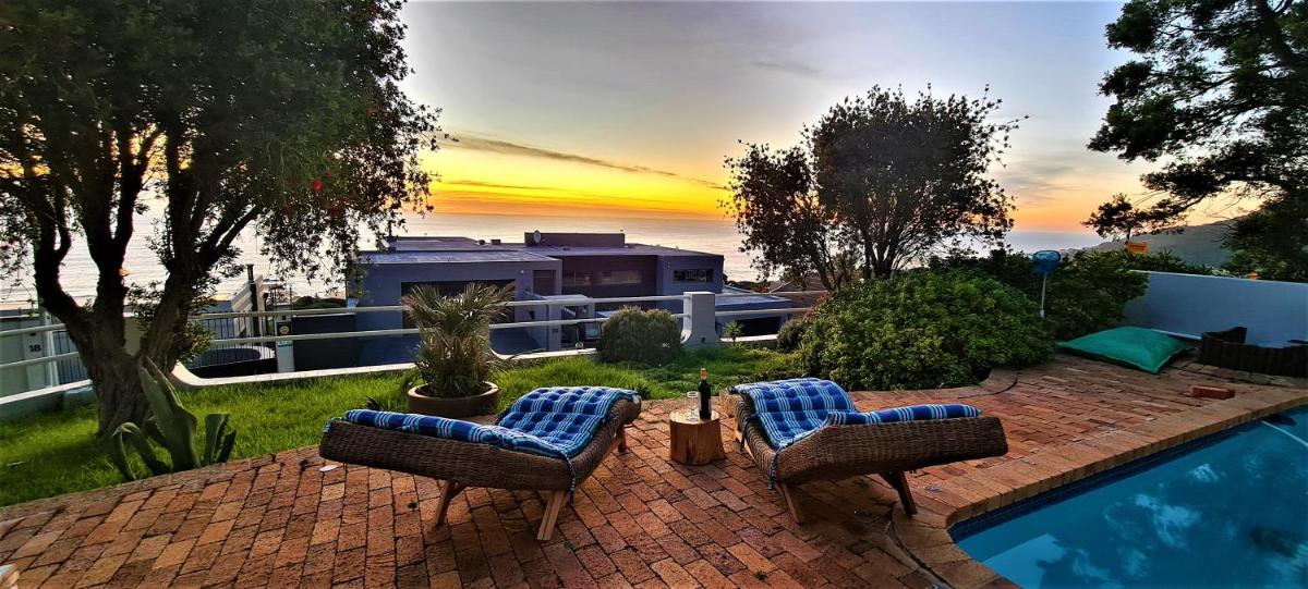 African Vibes Camps Bay view 2