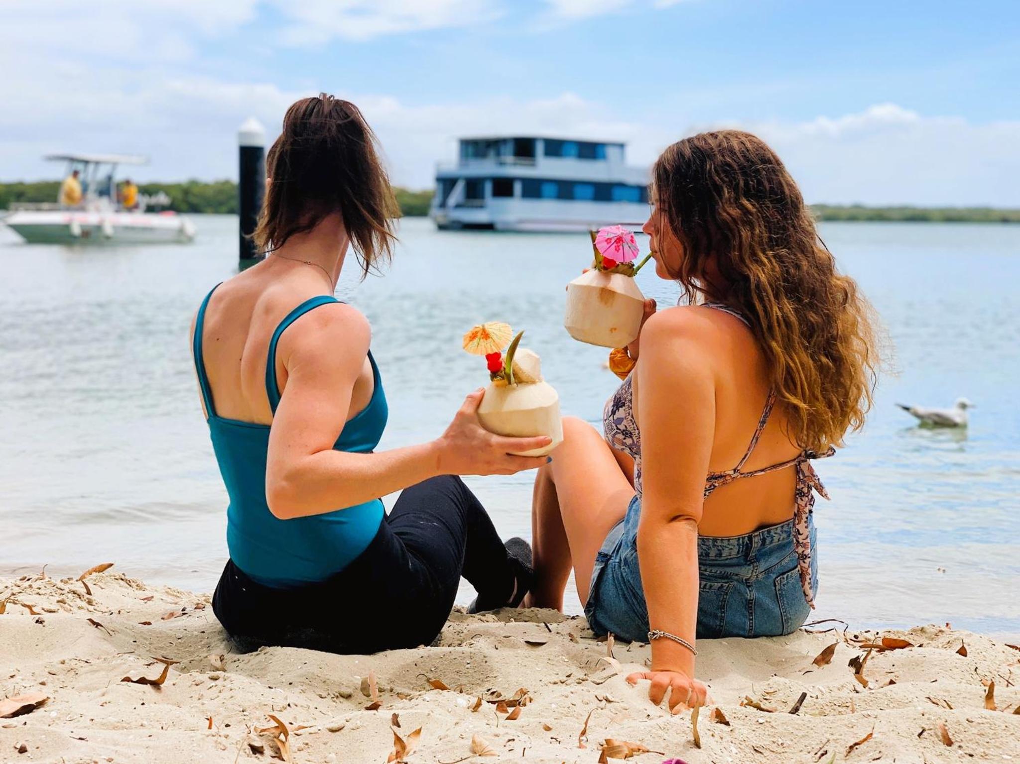 Coomera Houseboats