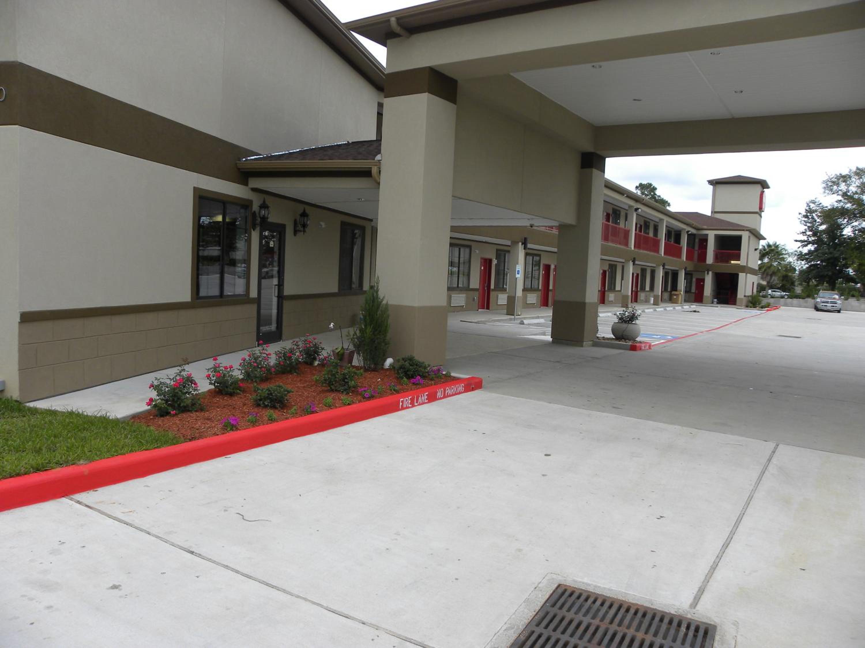 Palace Inn Kingwood - Property Image 6