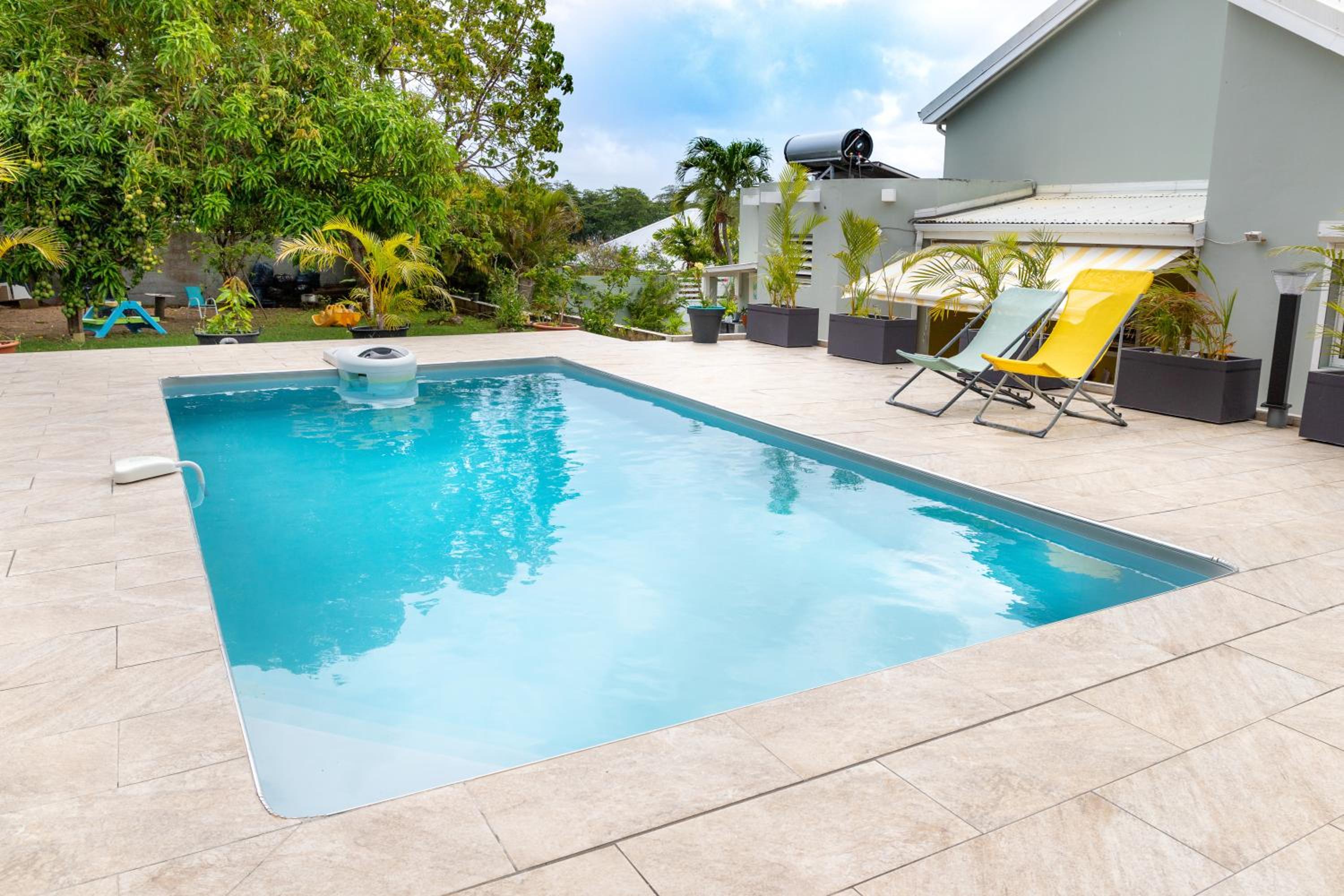 Villa L'Artist en bord de mer avec piscine privée view 4