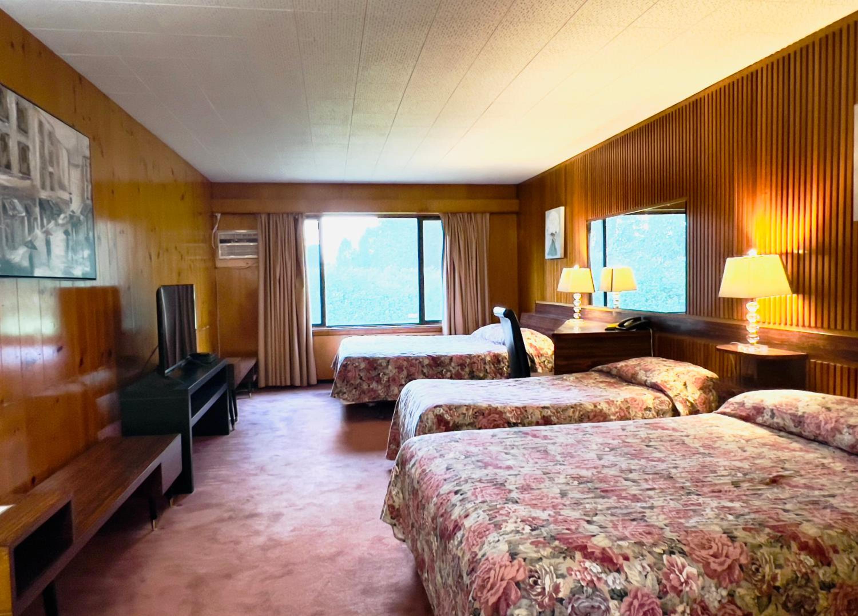 Airport Inn