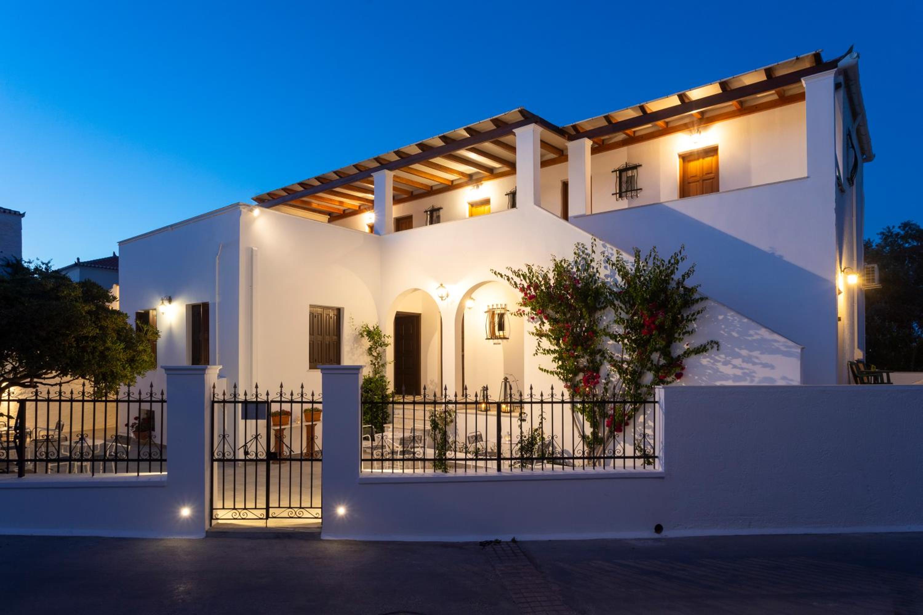 Hotel Villa Kriezi - Image 1