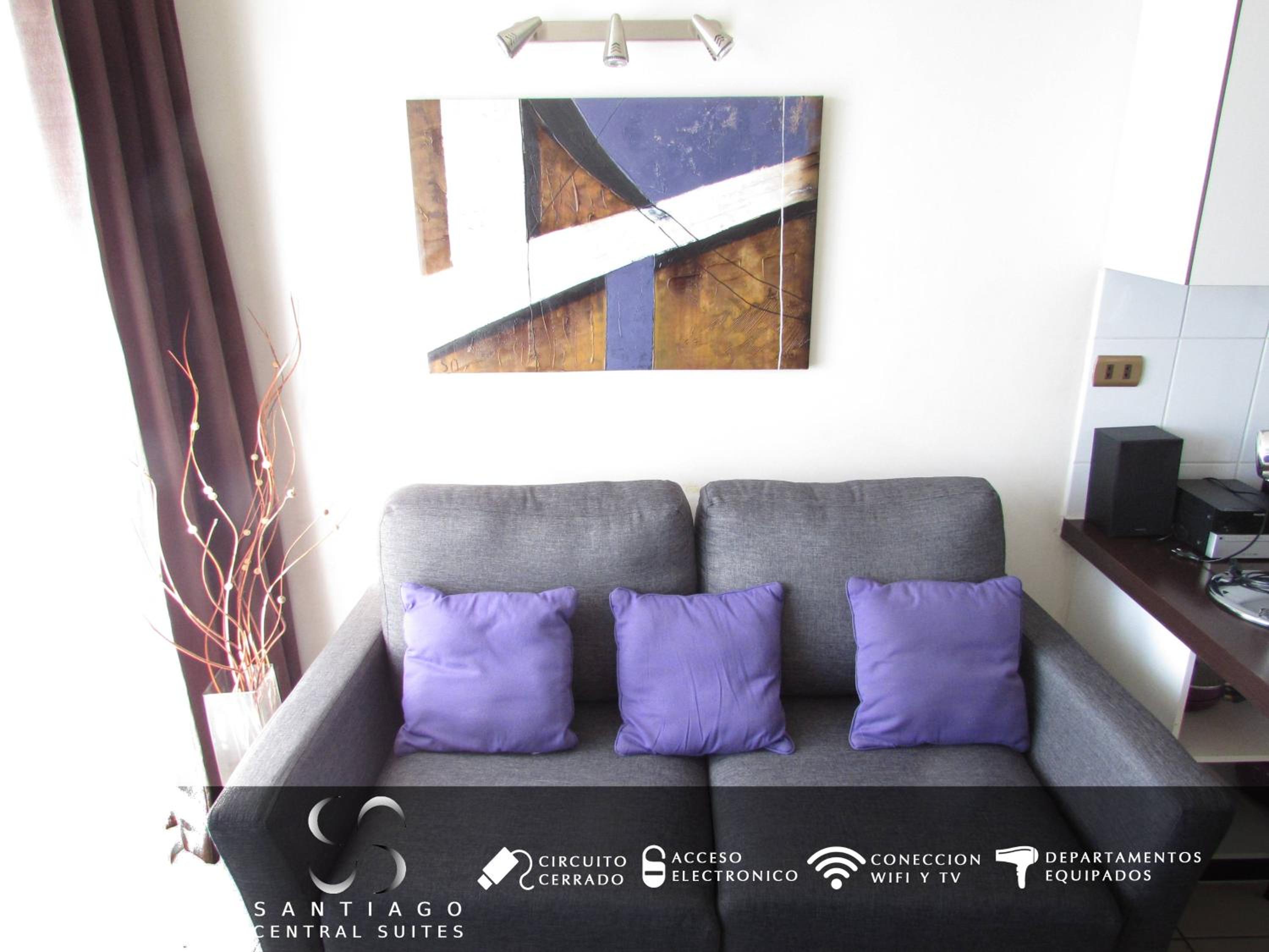 Santiago Central Suites / Mapocho view 4