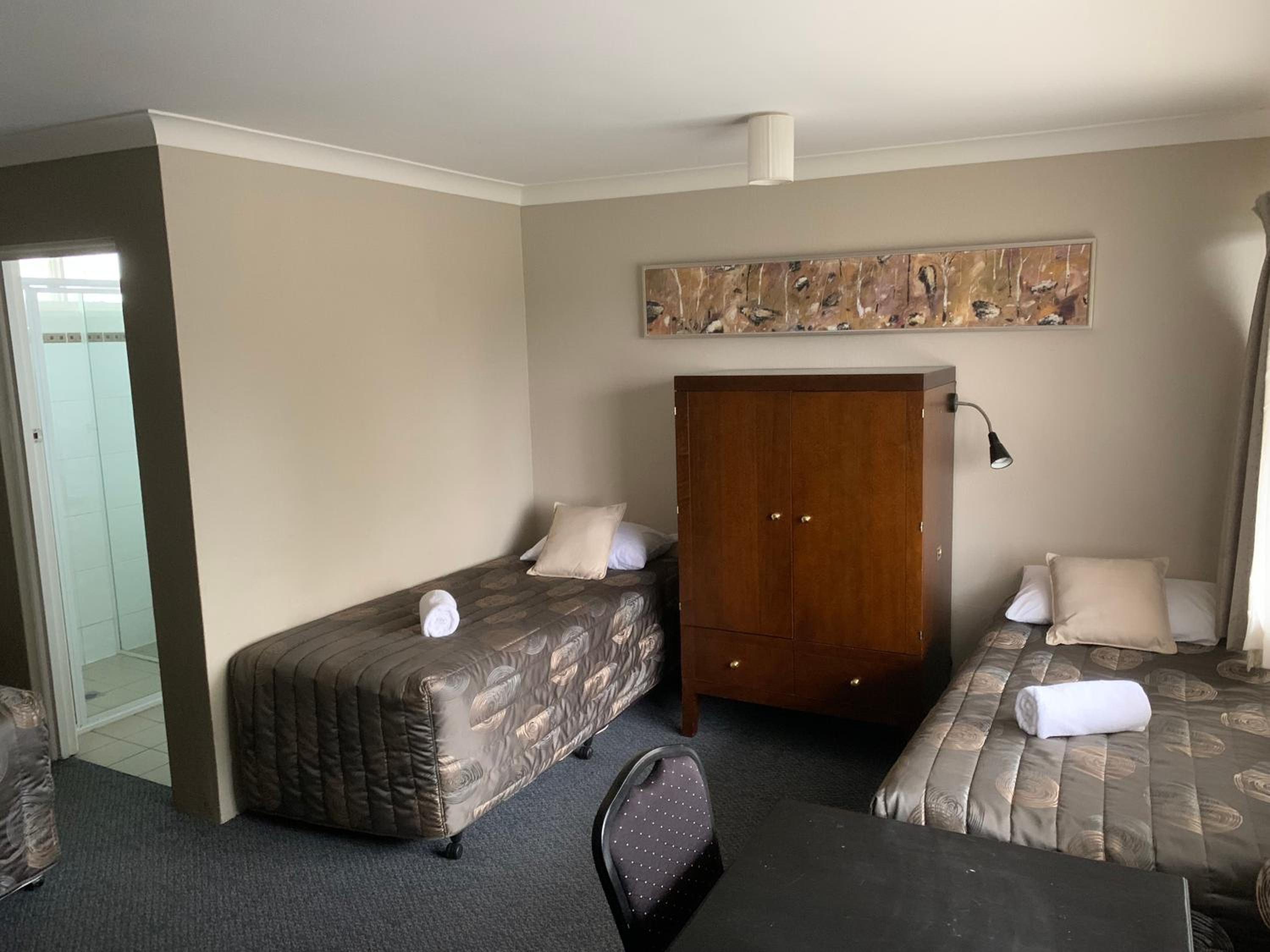 Titania Motel