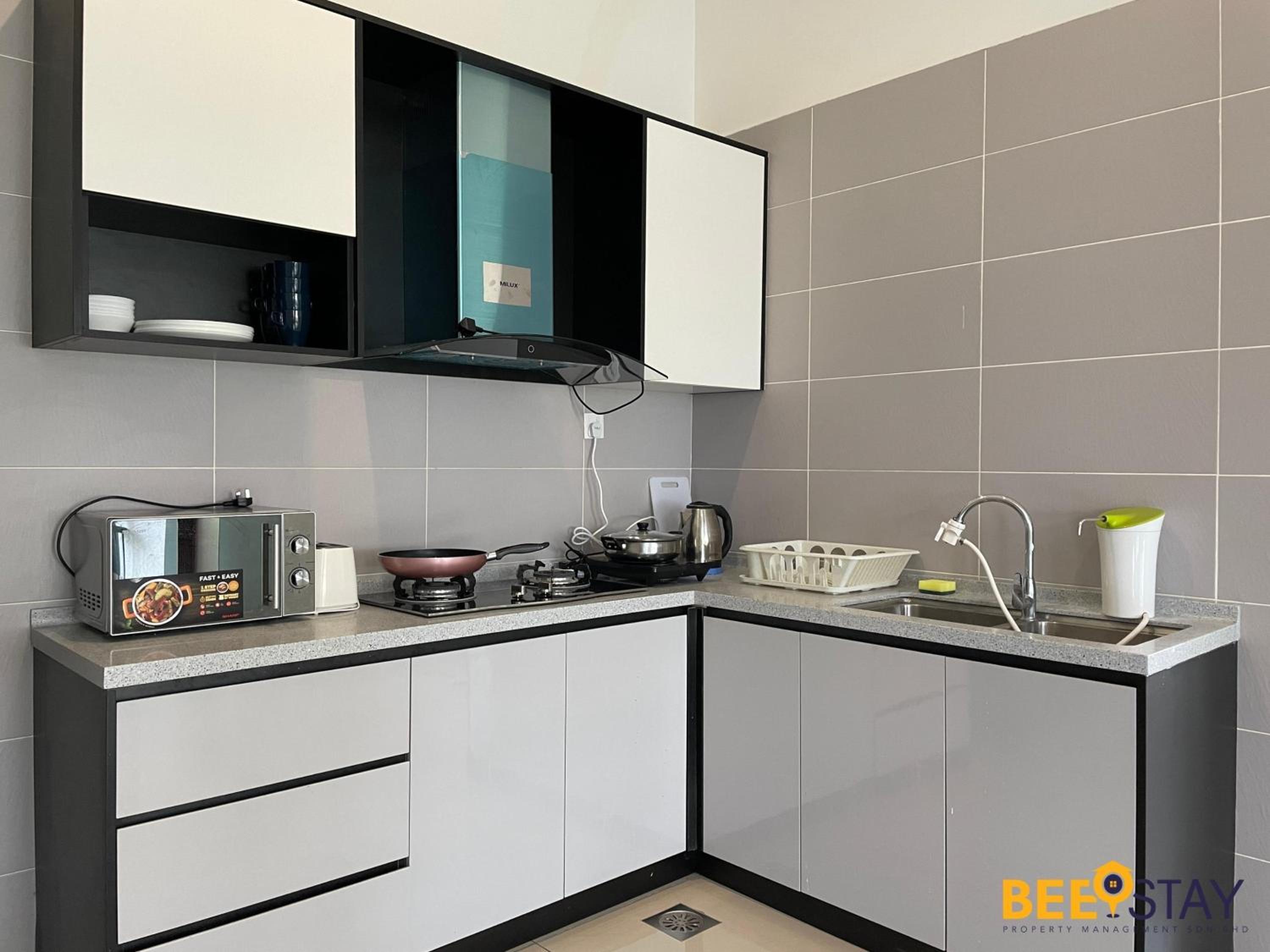 Desaru Arcadia Villa with Pool Table, Outdoor BBQ, Indoor Steamboat by Beestay view 2
