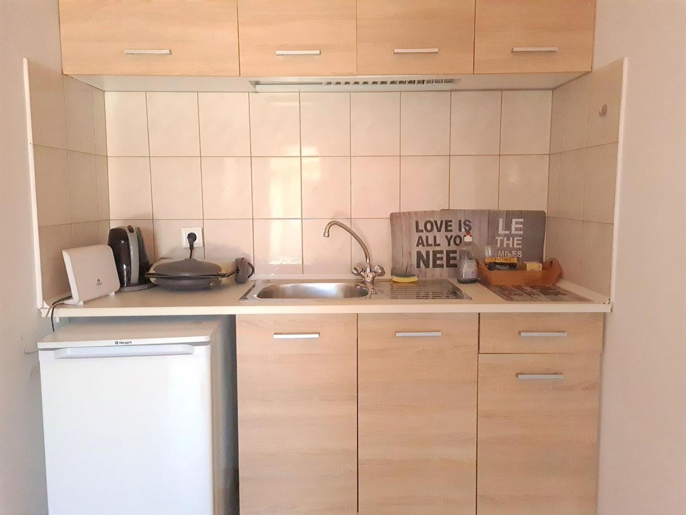G-George Apartments by the Sea and Airport