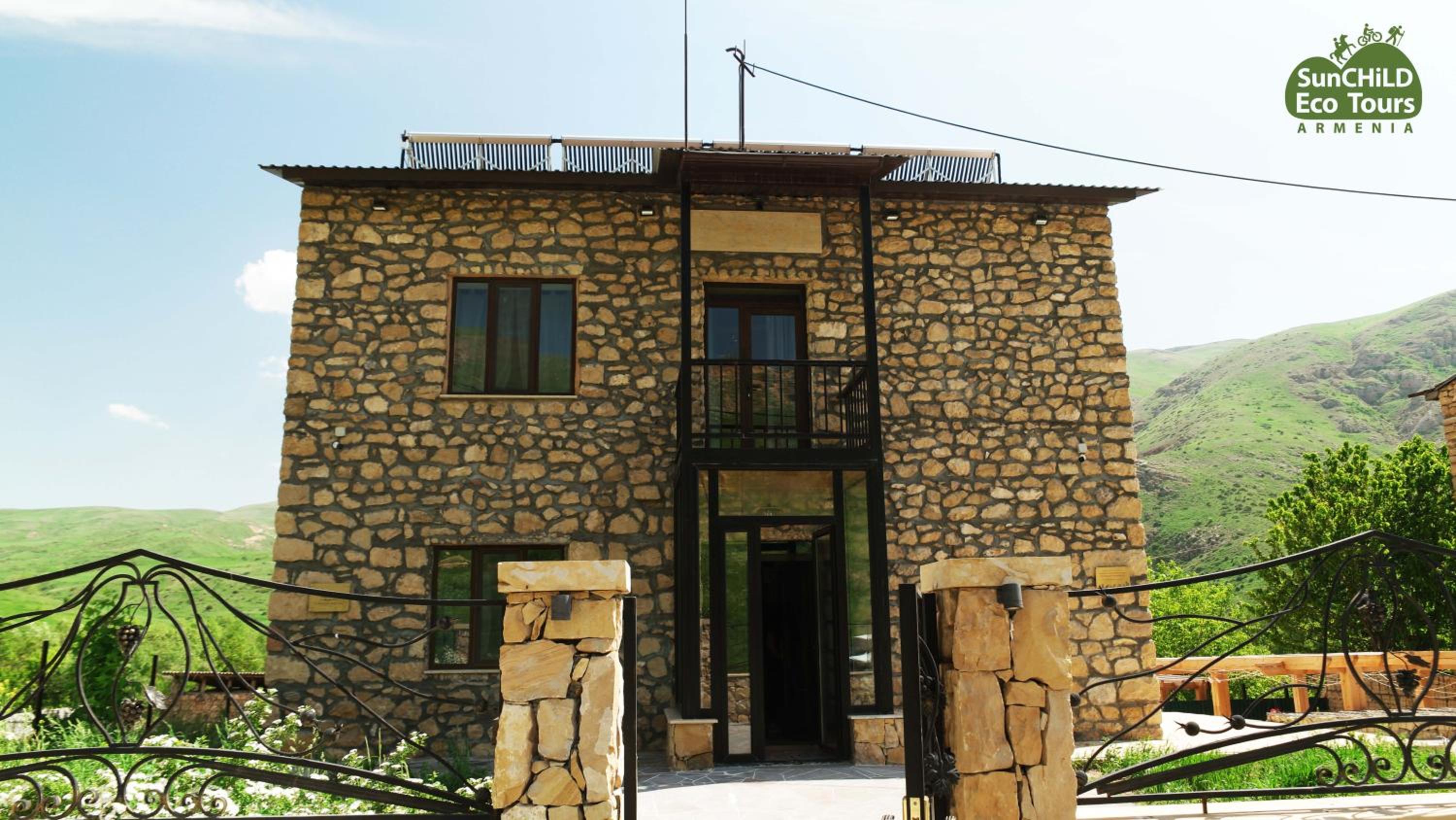 Gnishik Eco Lodge