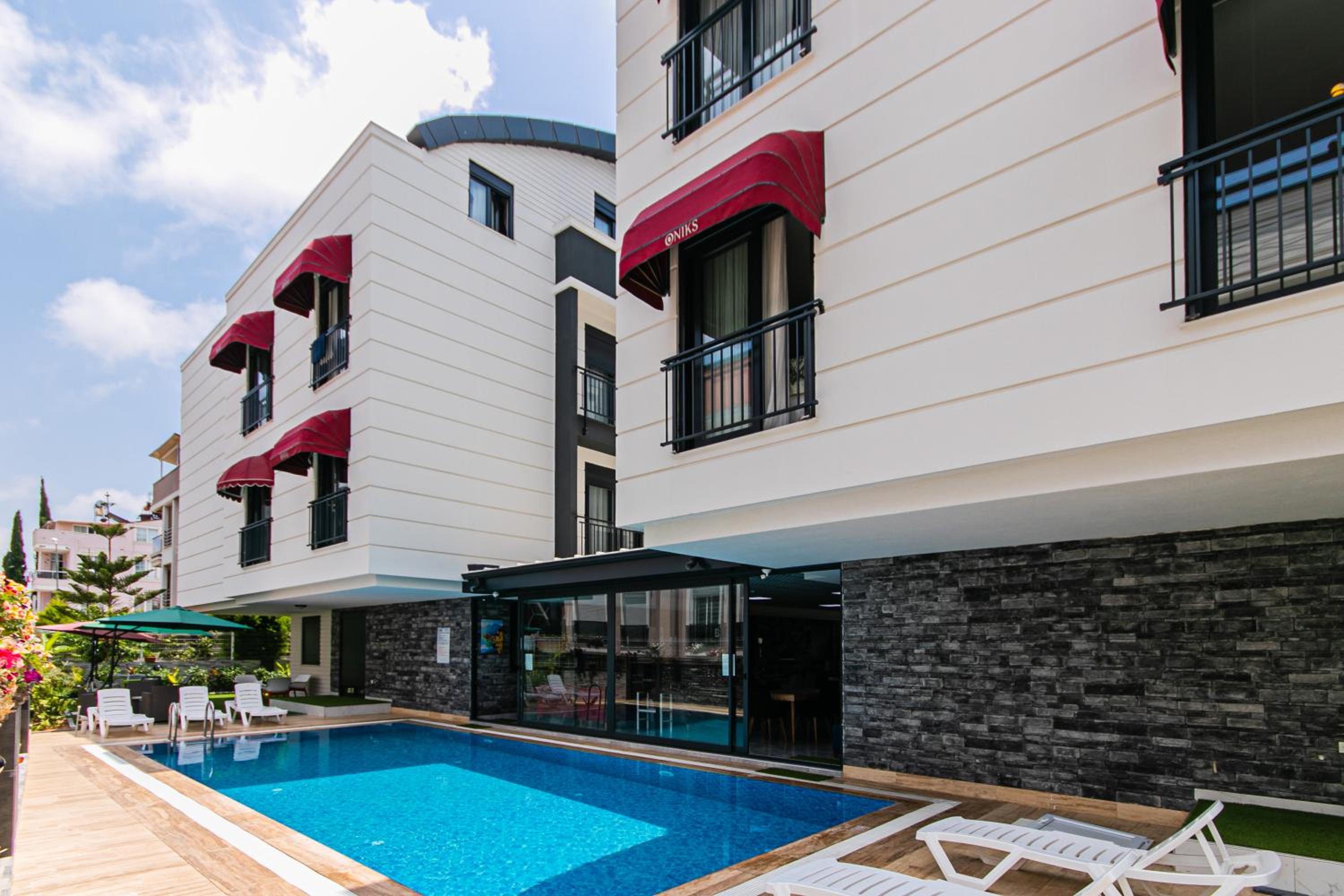 Oniks Comfort Suites - Image 9