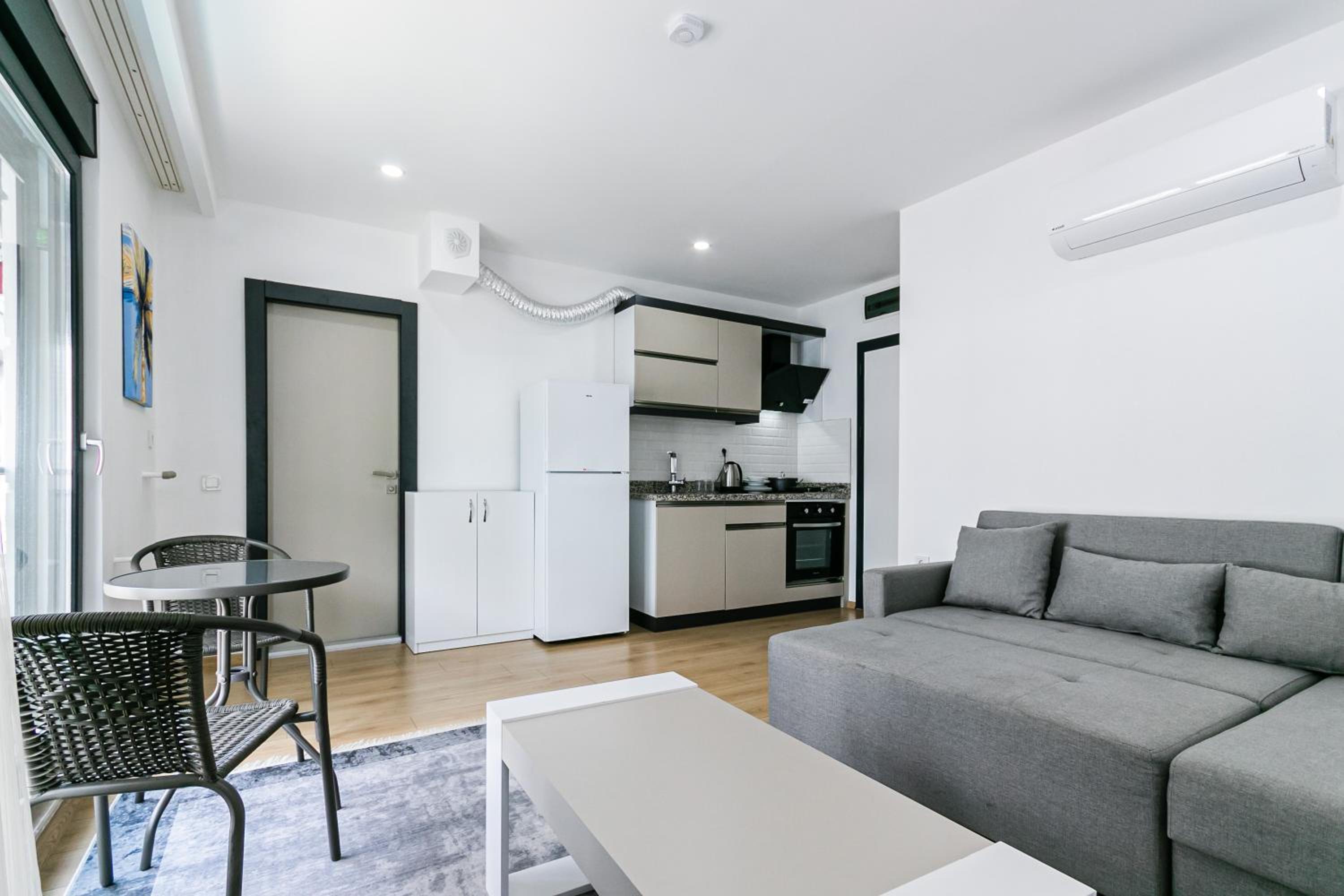 Oniks Comfort Suites - Image 16