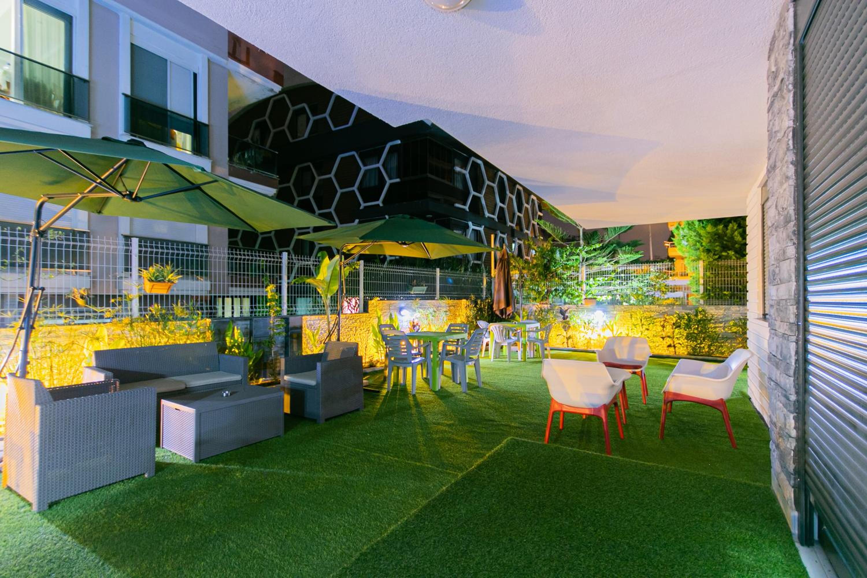 Oniks Comfort Suites - Image 18