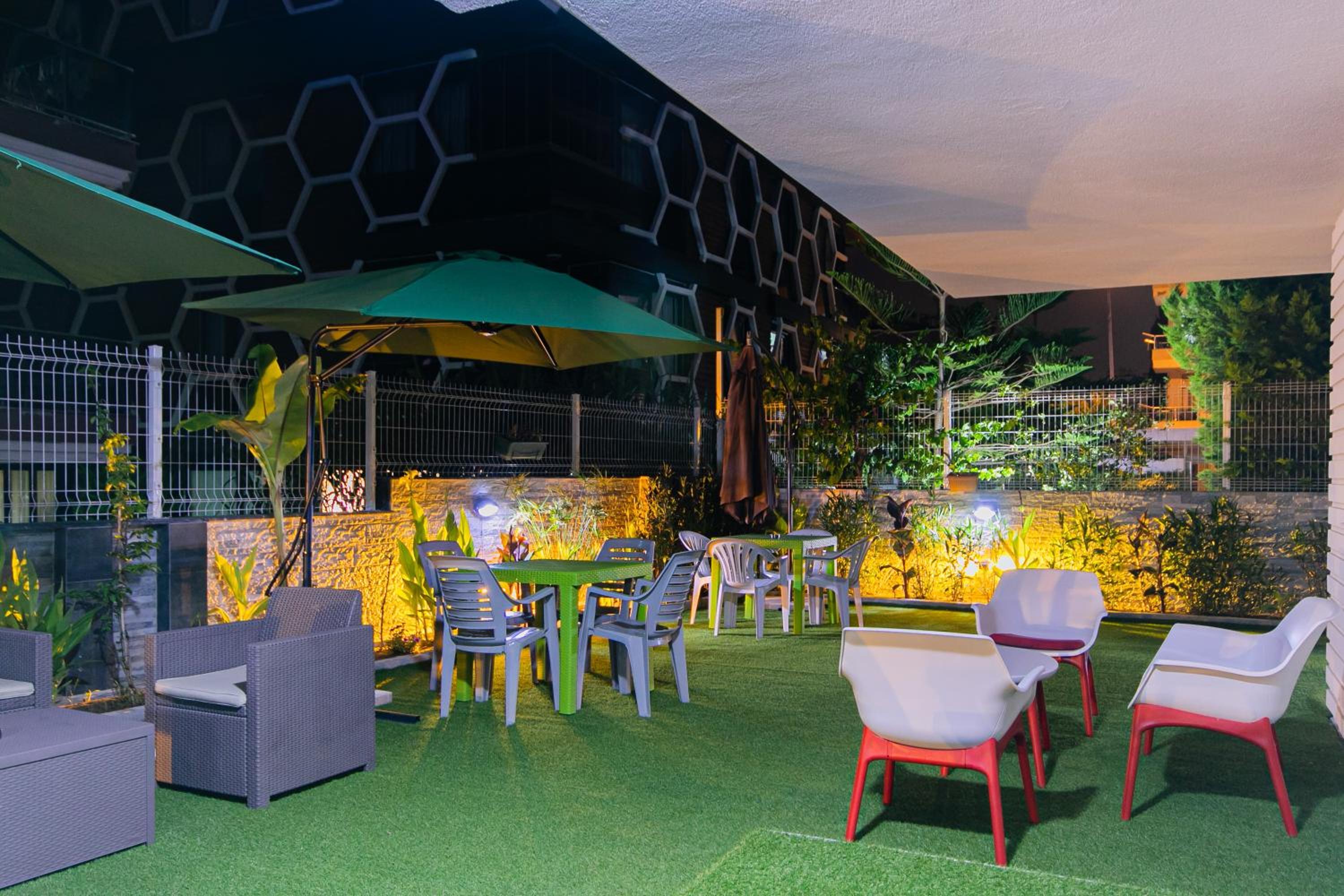 Oniks Comfort Suites - Image 20