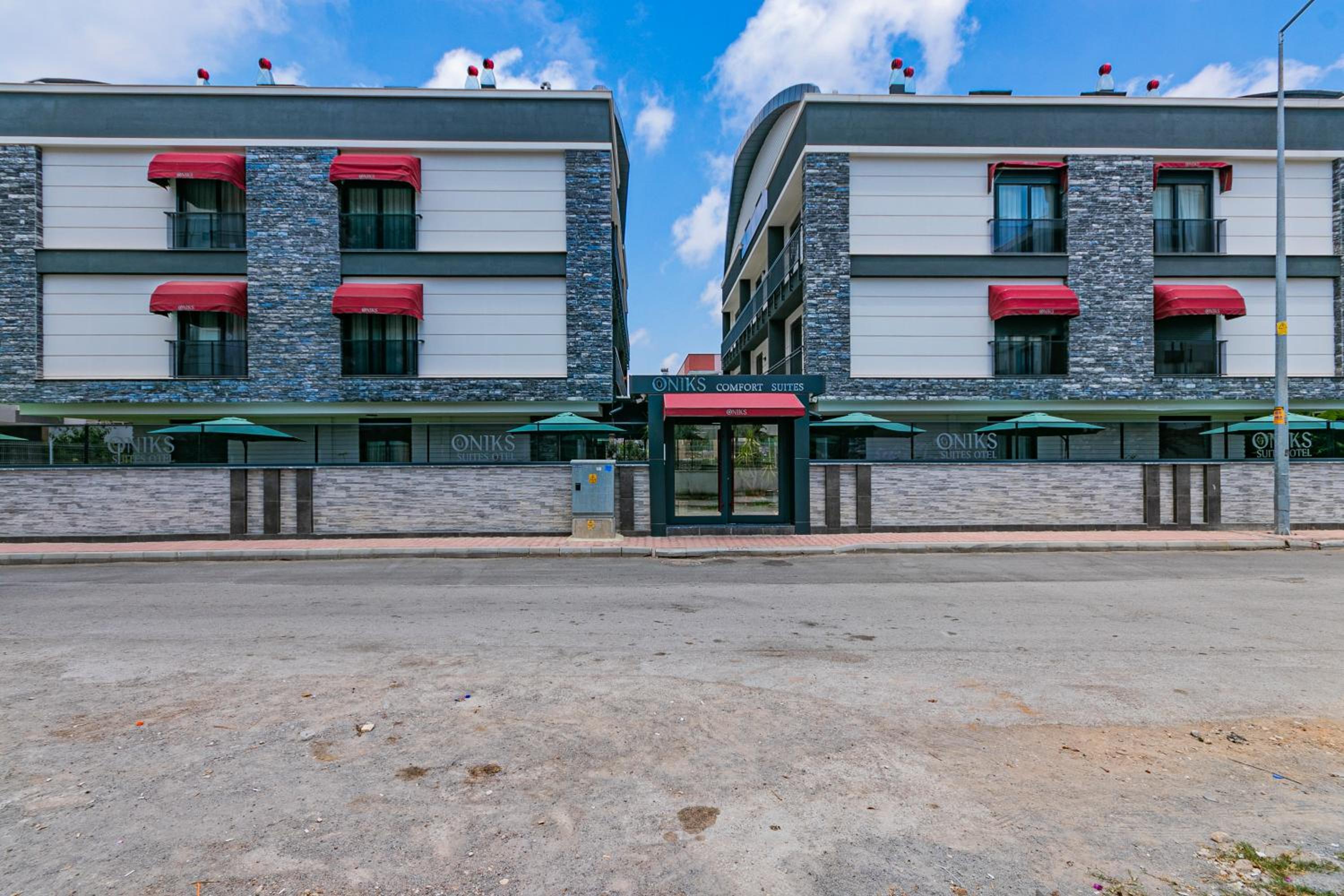 Oniks Comfort Suites - Image 21