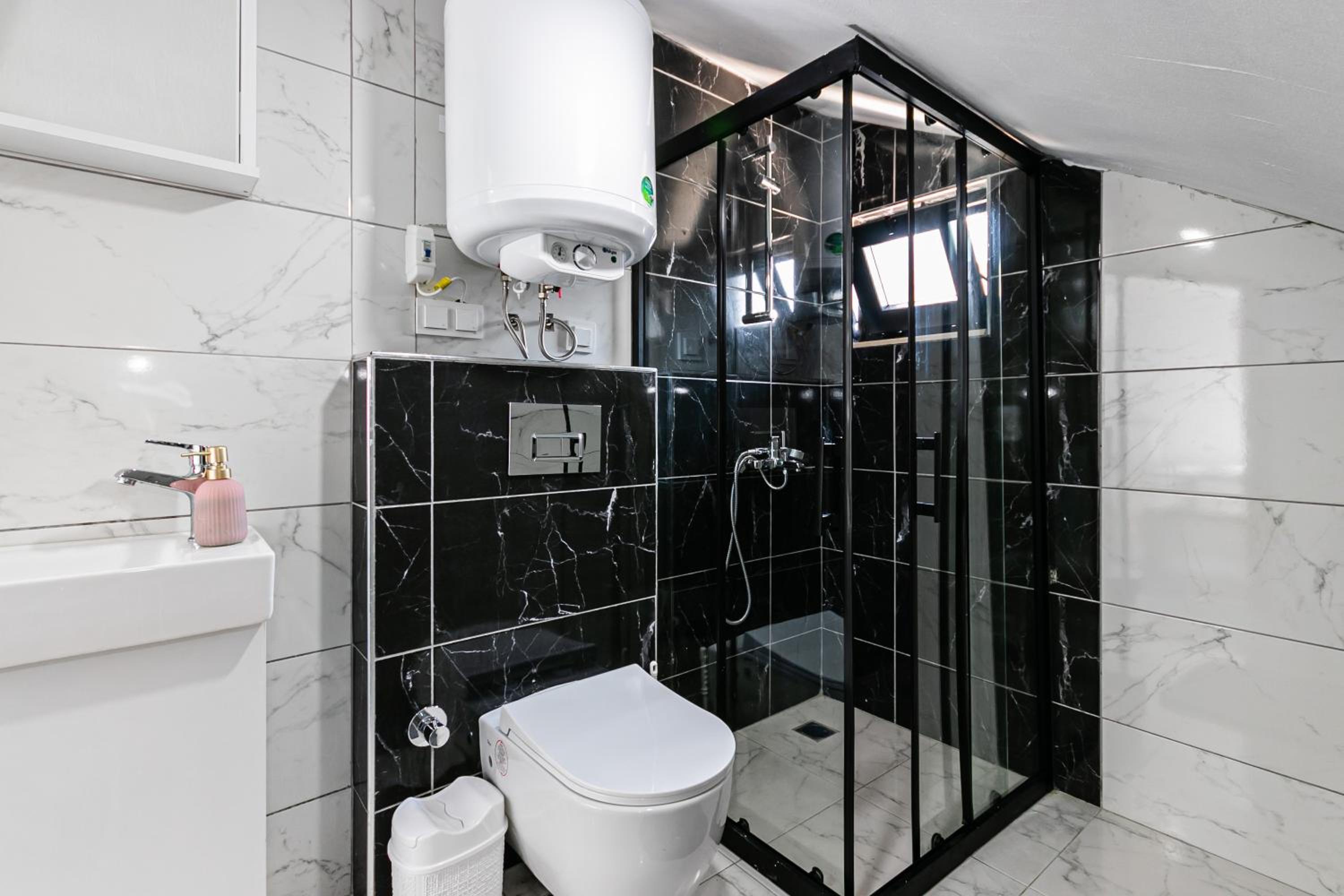 Oniks Comfort Suites - Image 26