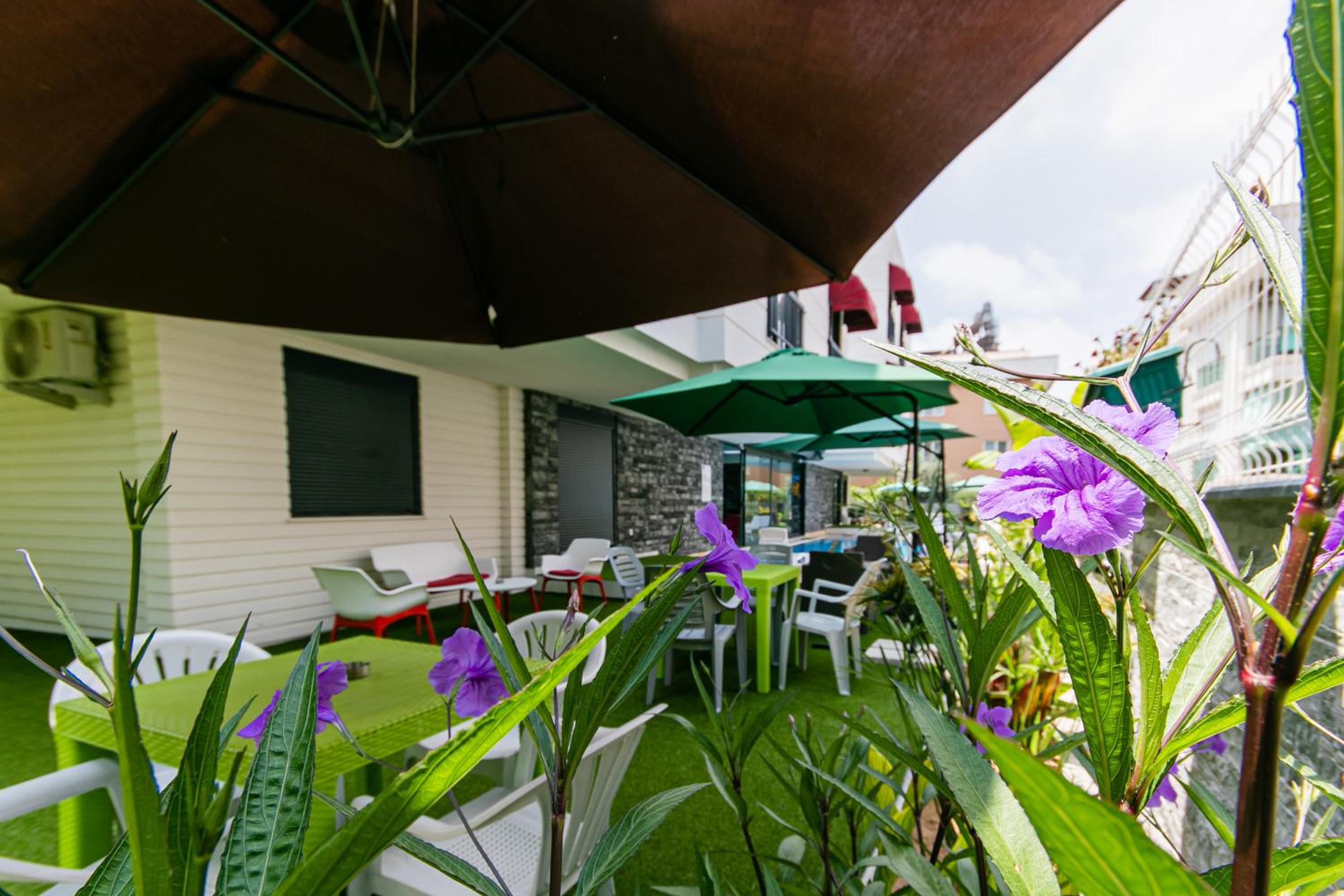 Oniks Comfort Suites - Image 29