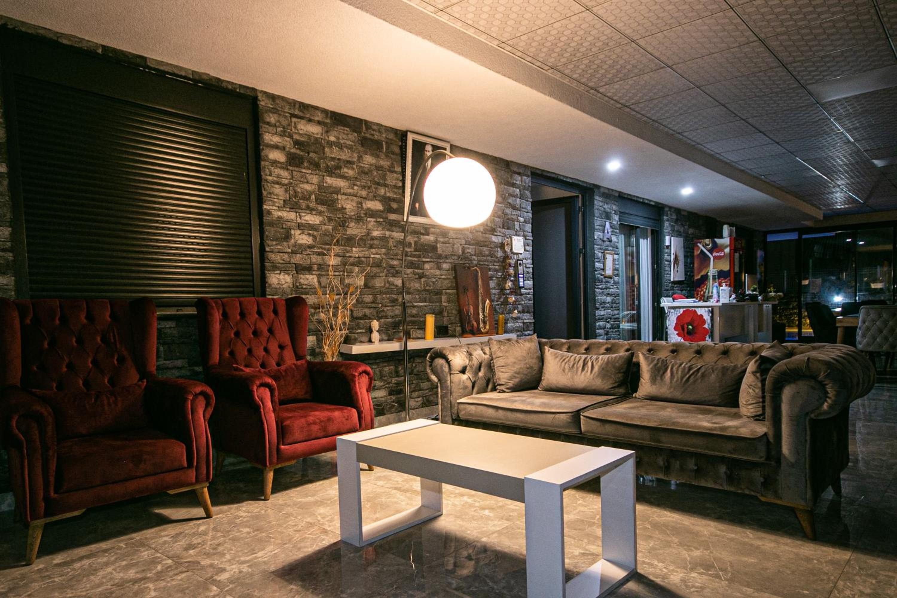 Oniks Comfort Suites - Image 32