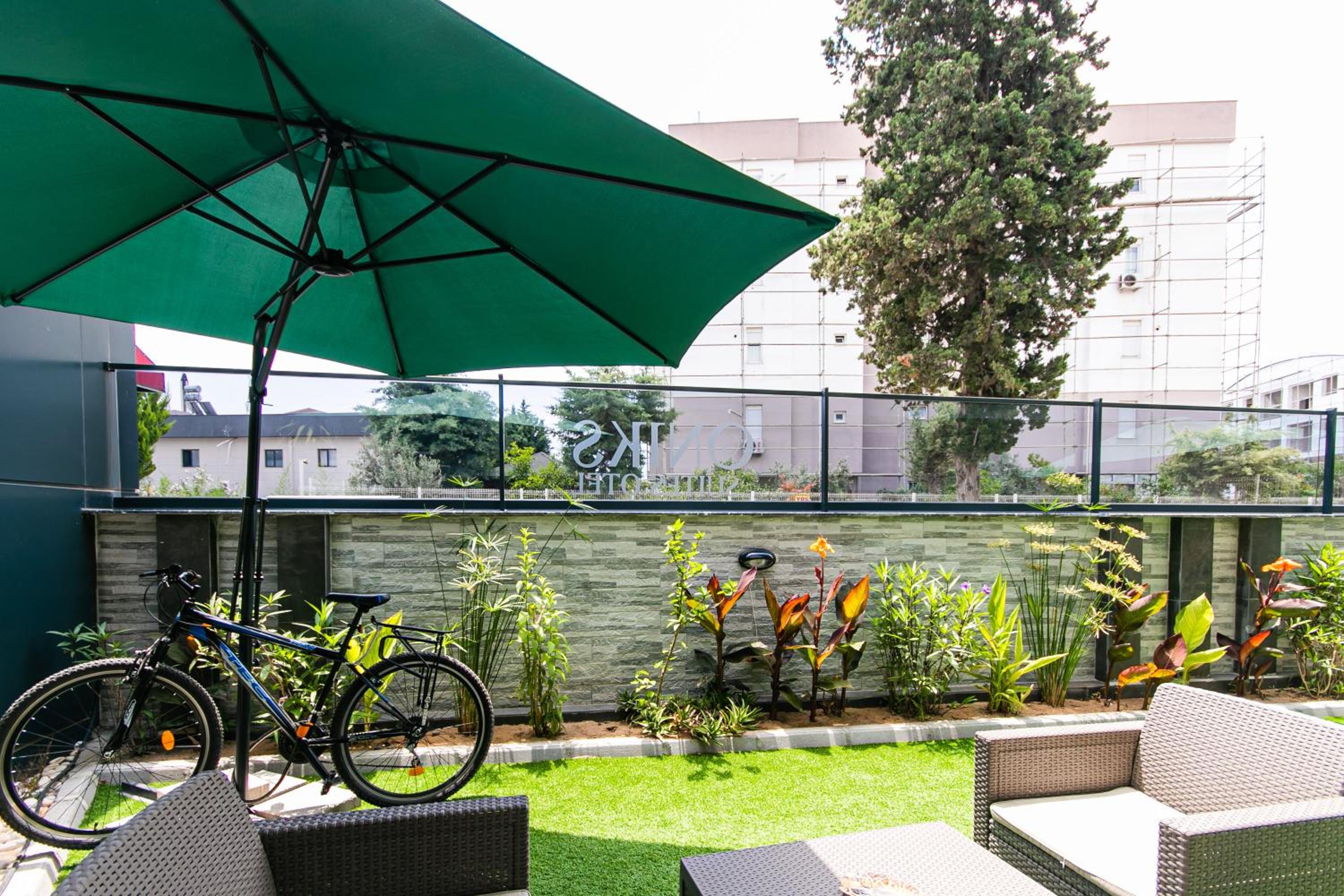 Oniks Comfort Suites - Image 73