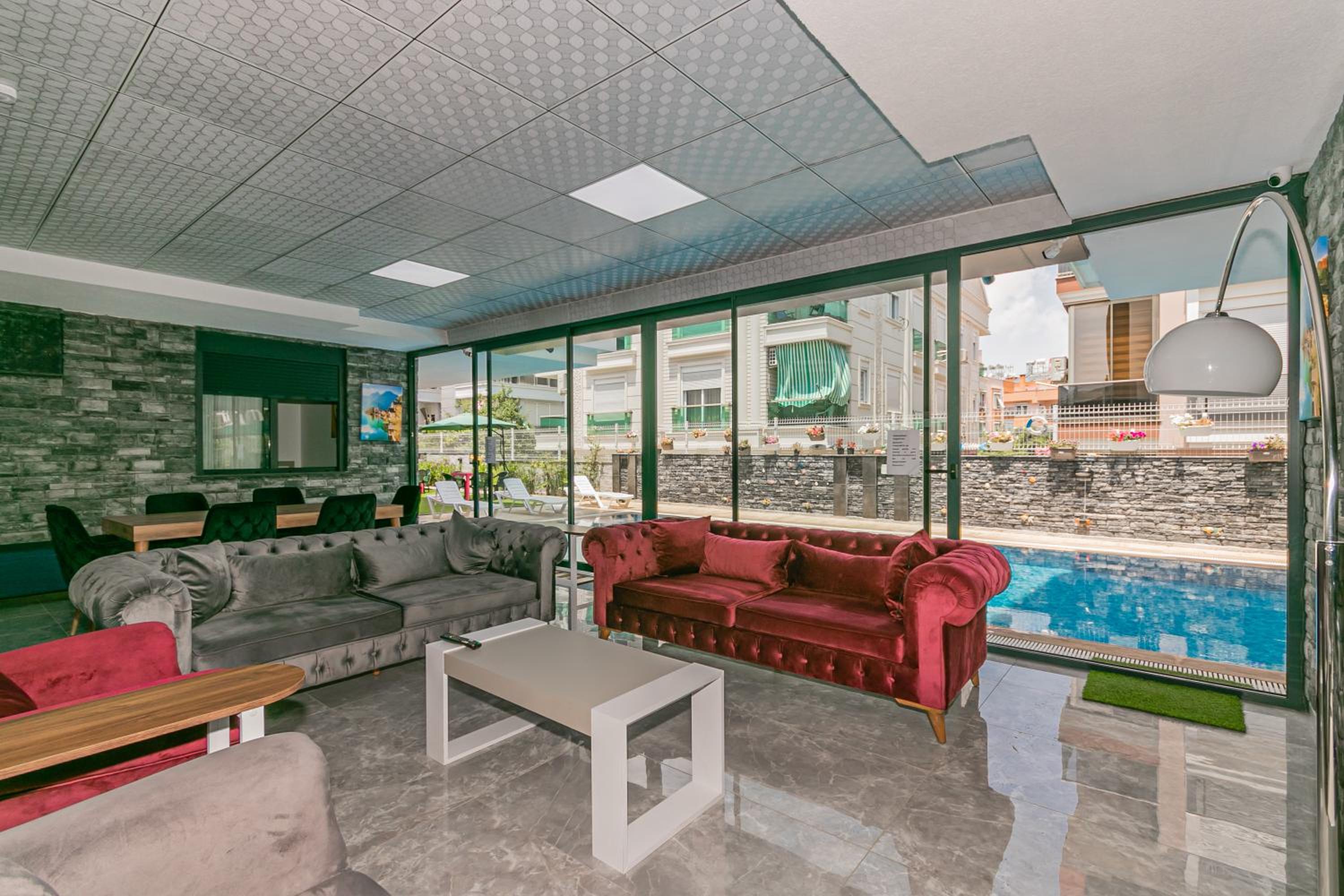 Oniks Comfort Suites - Image 76