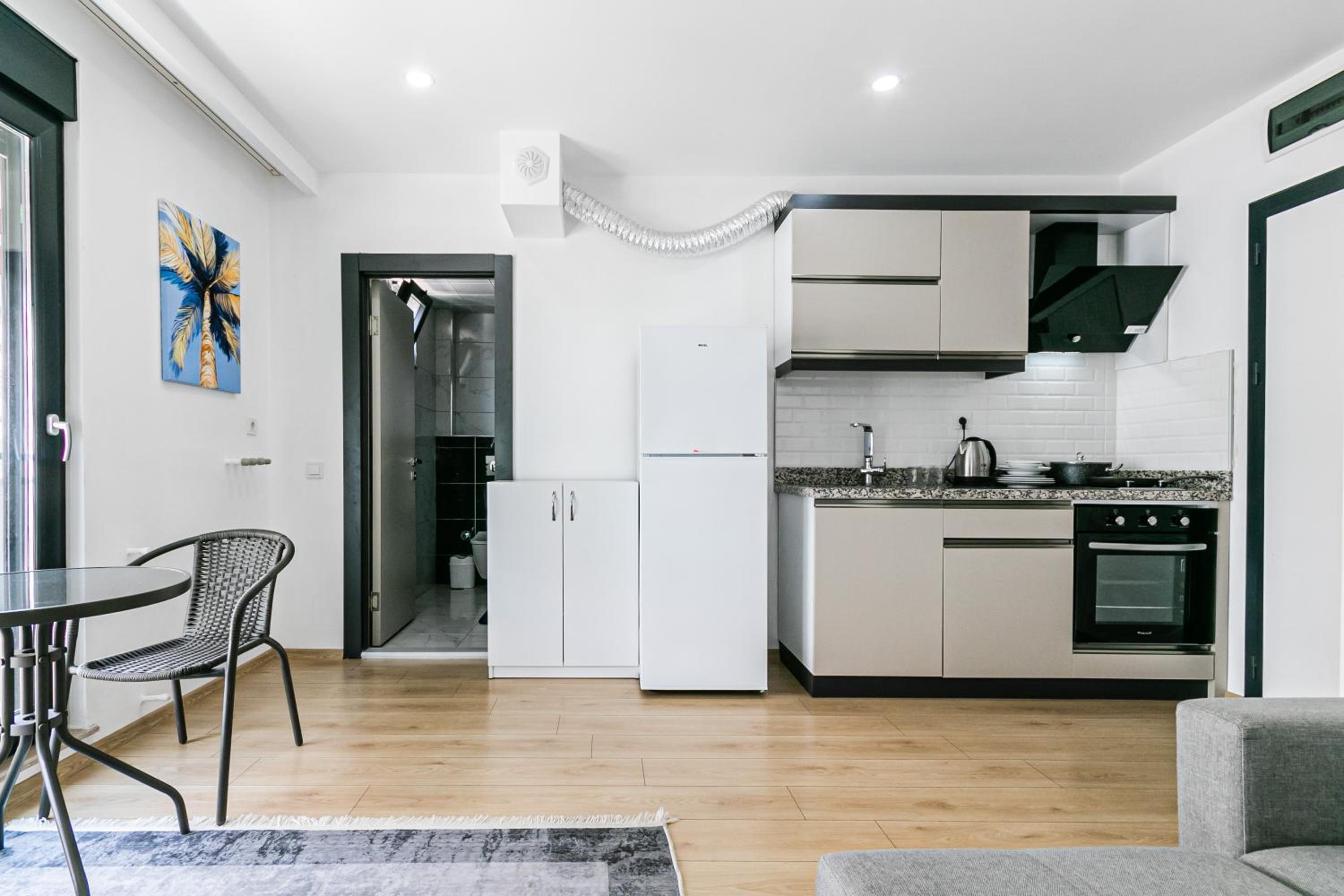 Oniks Comfort Suites - Image 40