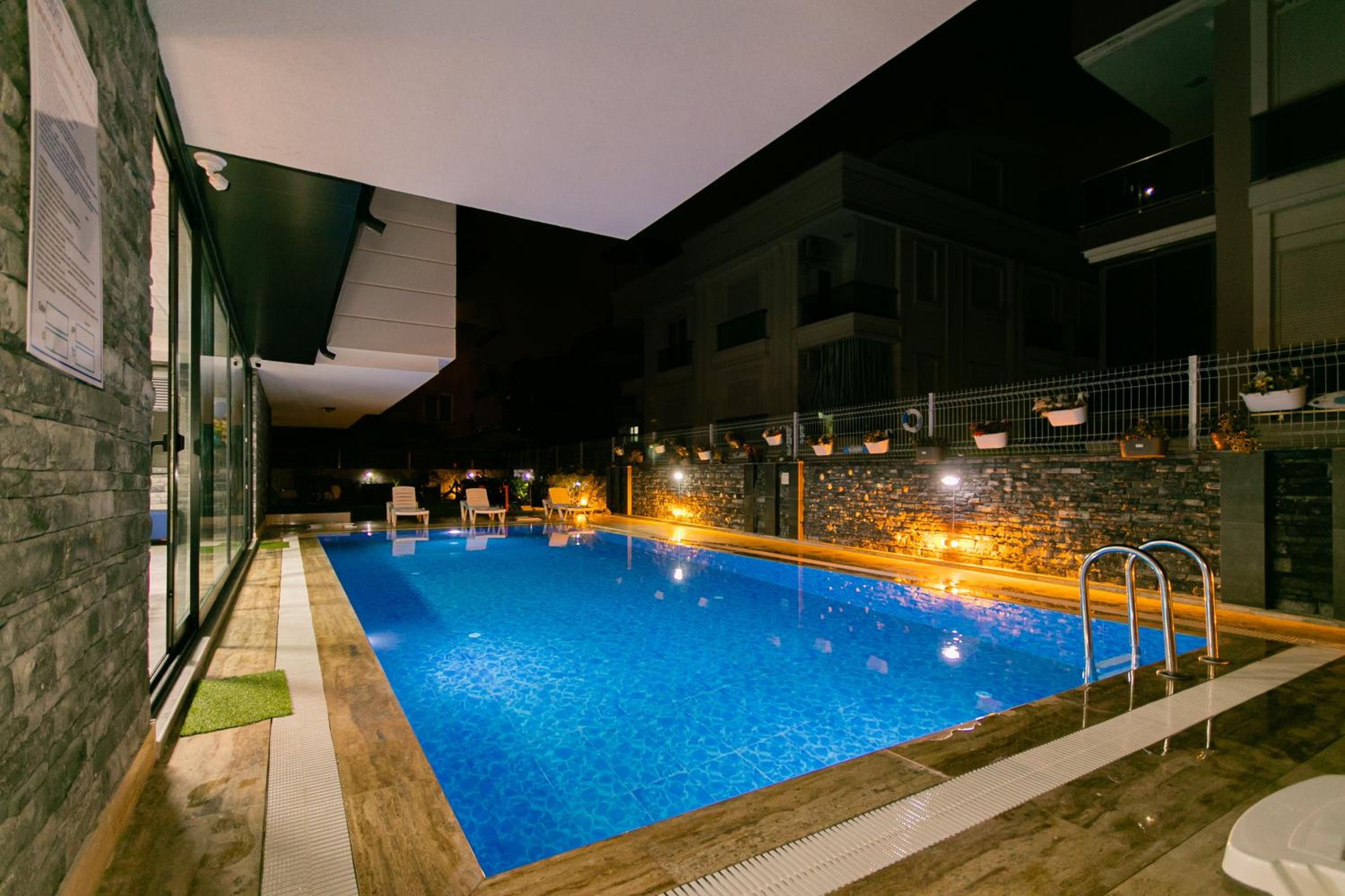 Oniks Comfort Suites - Image 44