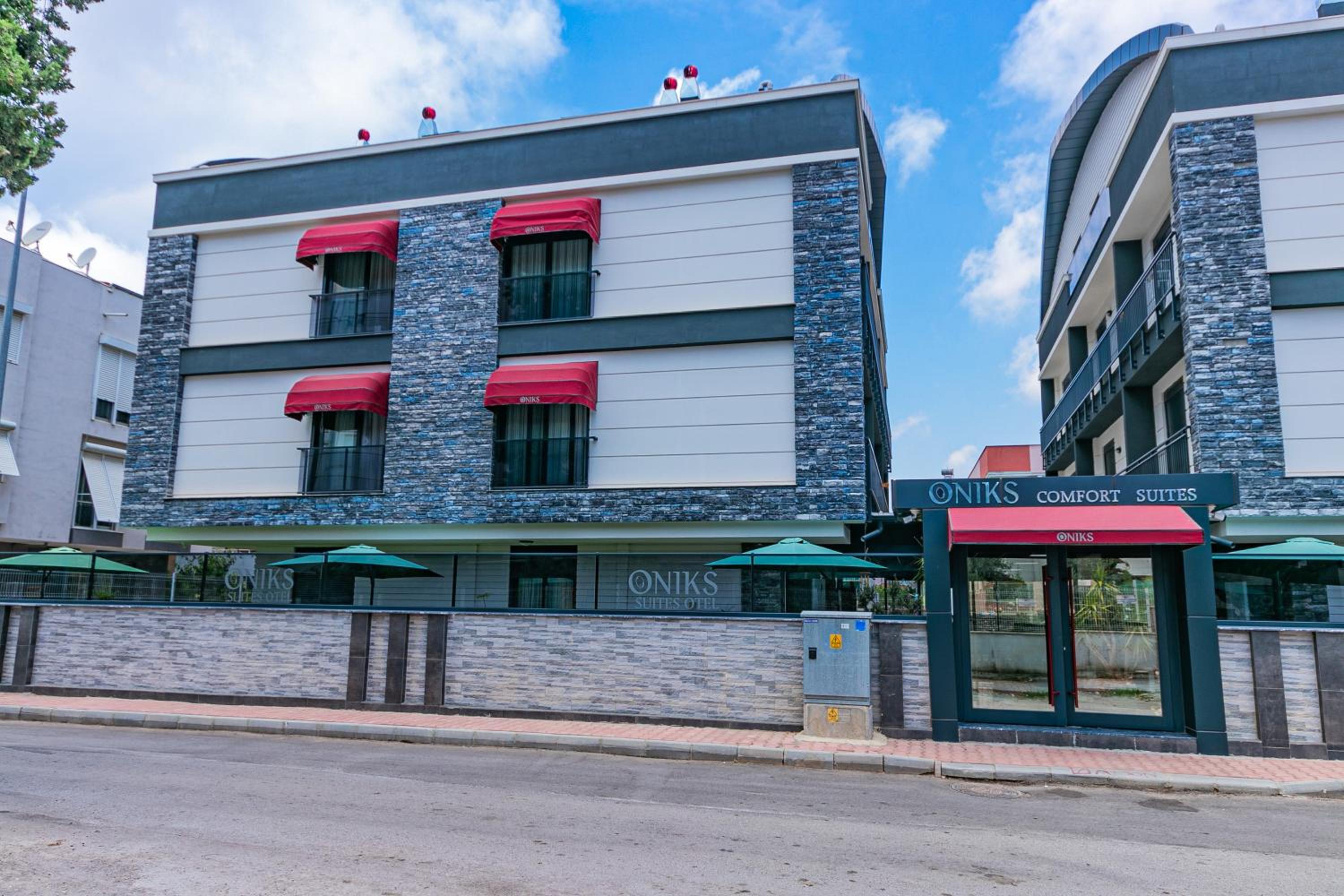 Oniks Comfort Suites - Image 45