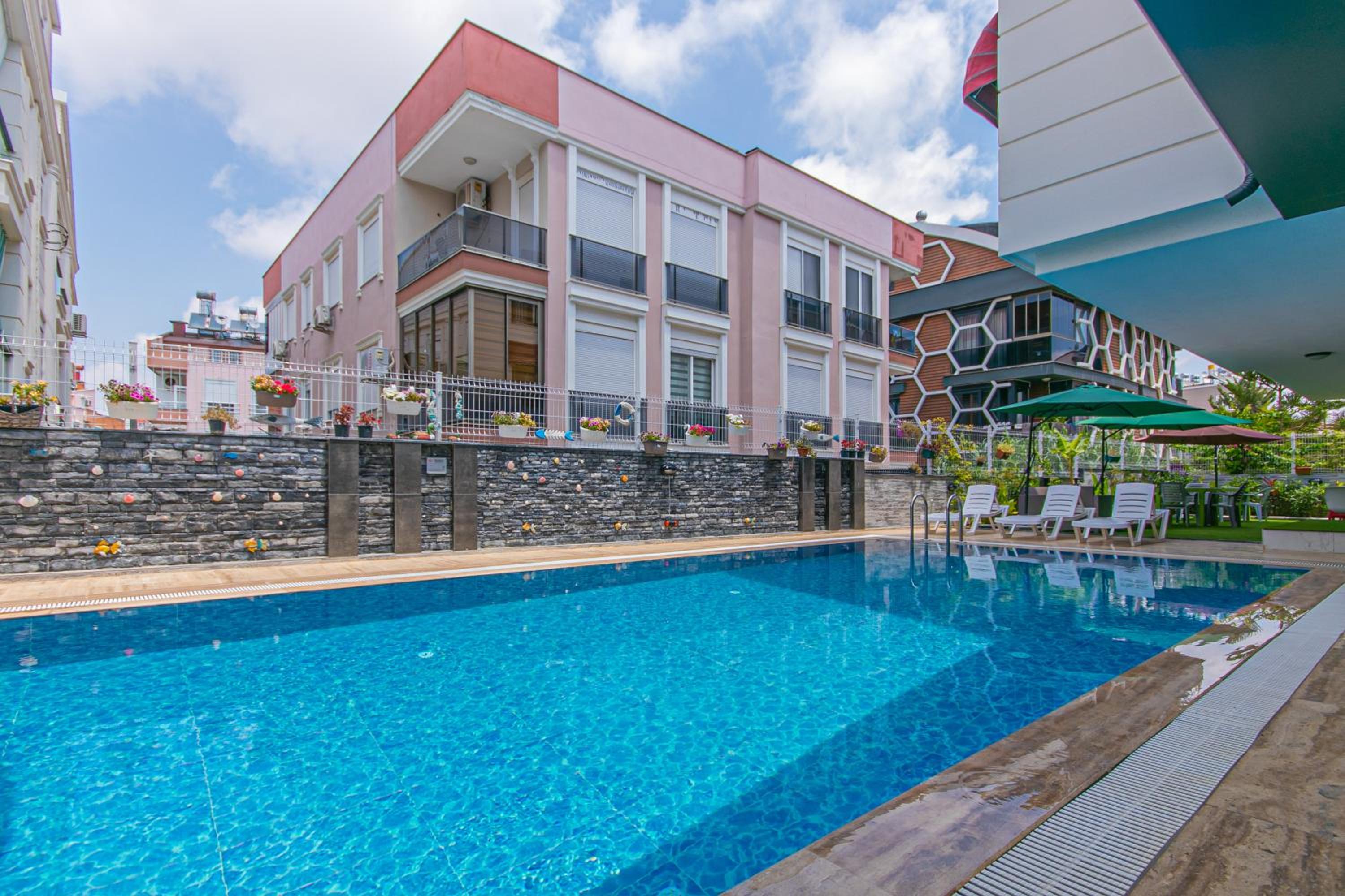 Oniks Comfort Suites - Image 57