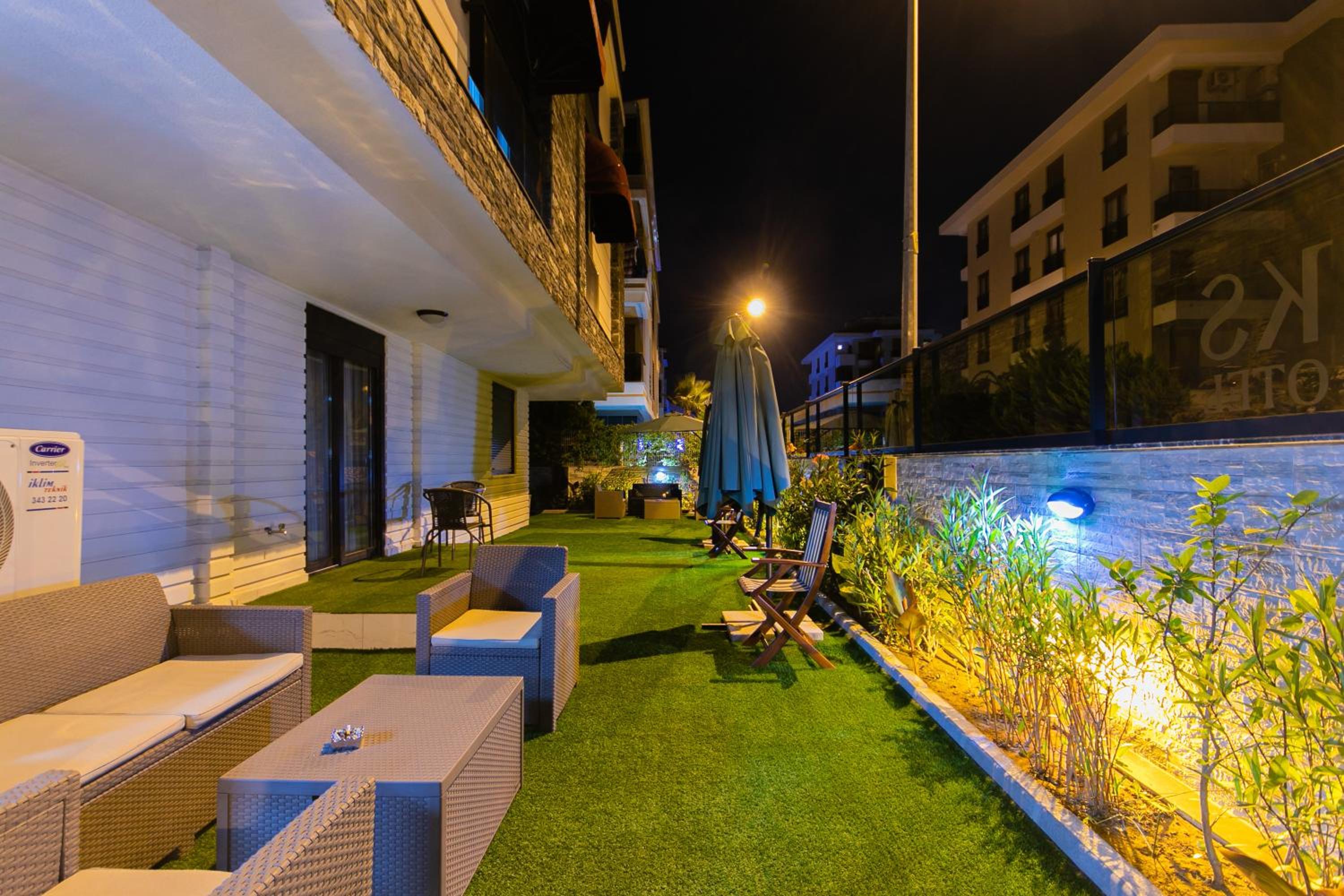 Oniks Comfort Suites - Image 59