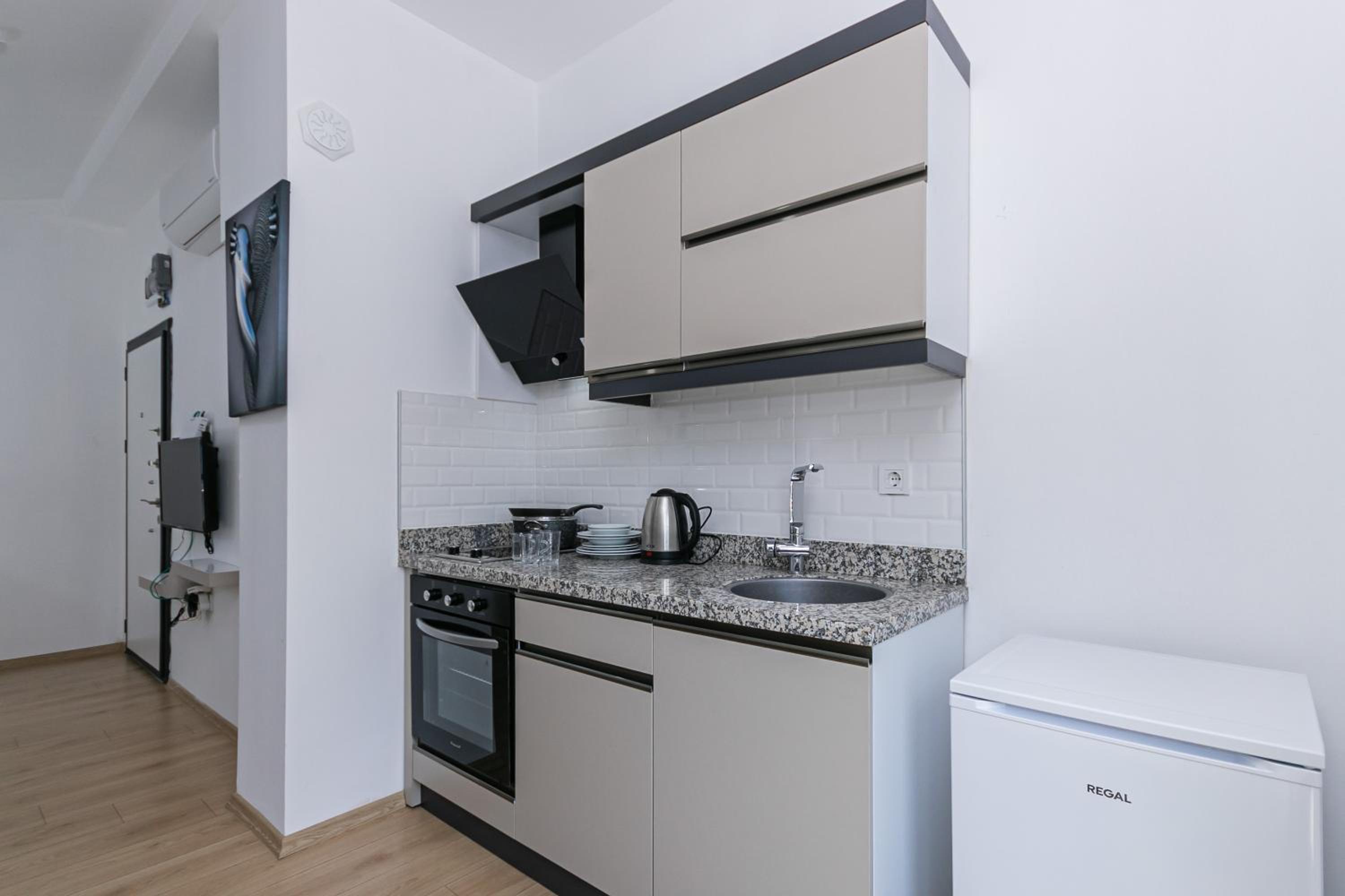 Oniks Comfort Suites - Image 66