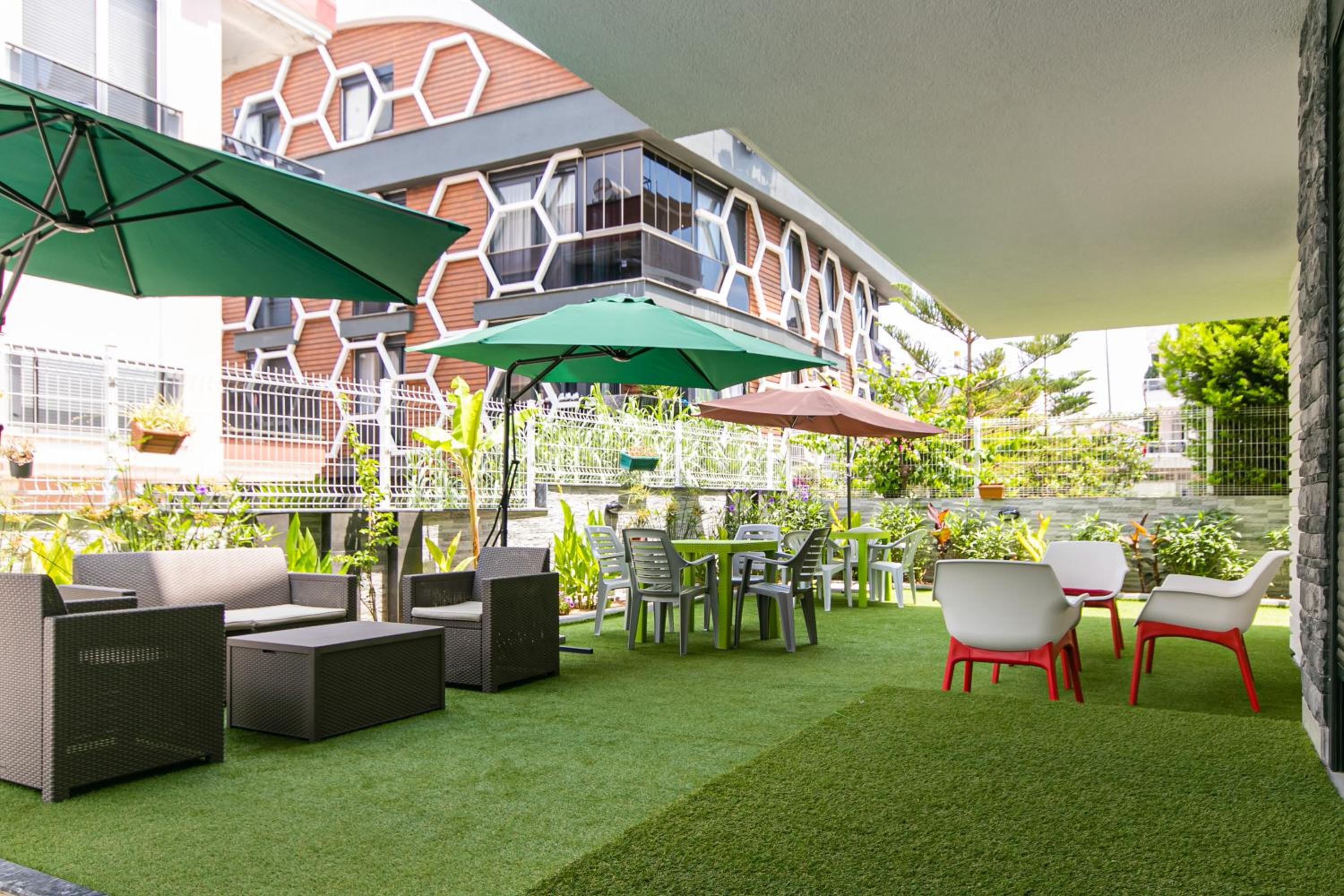 Oniks Comfort Suites - Image 51