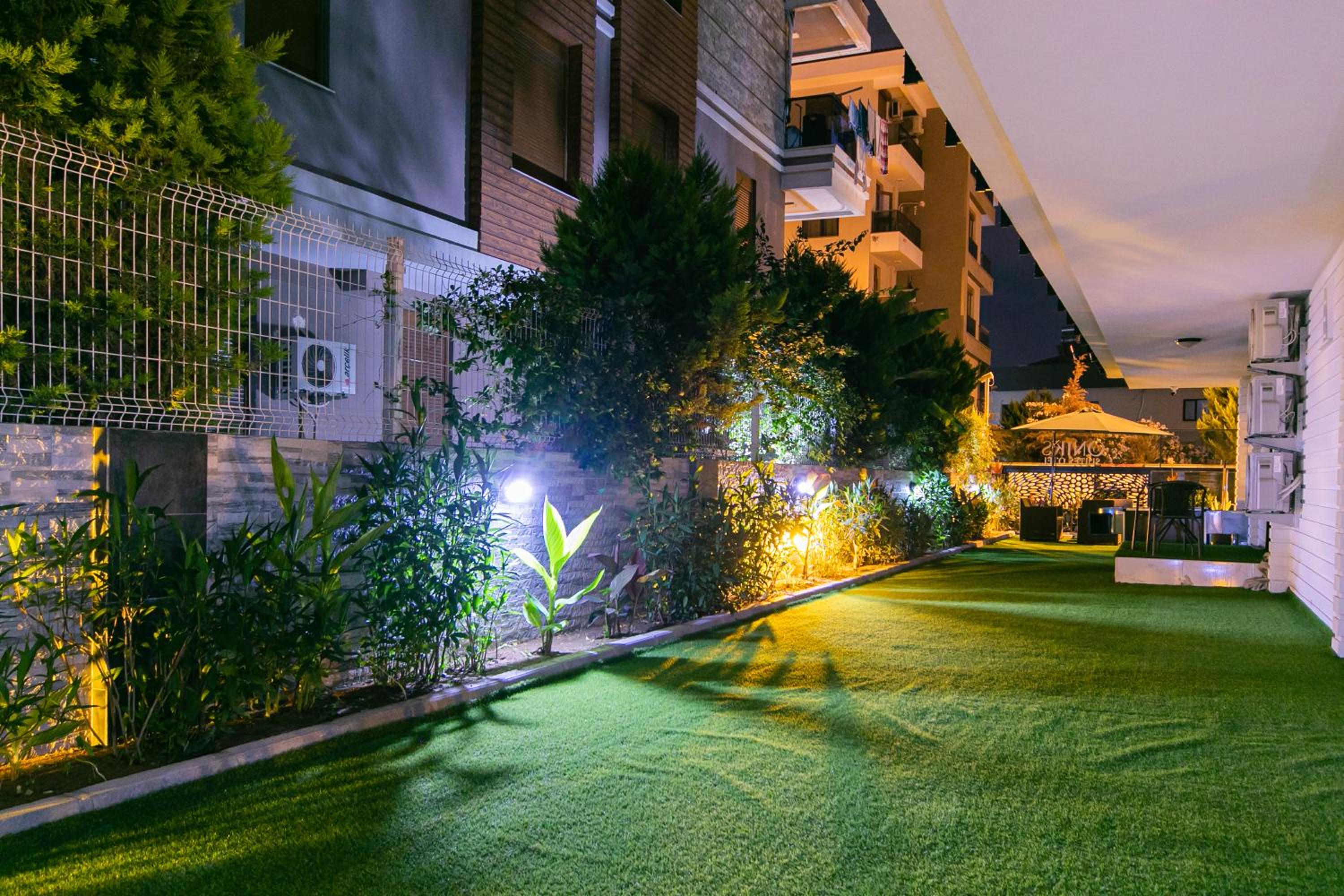 Oniks Comfort Suites - Image 64