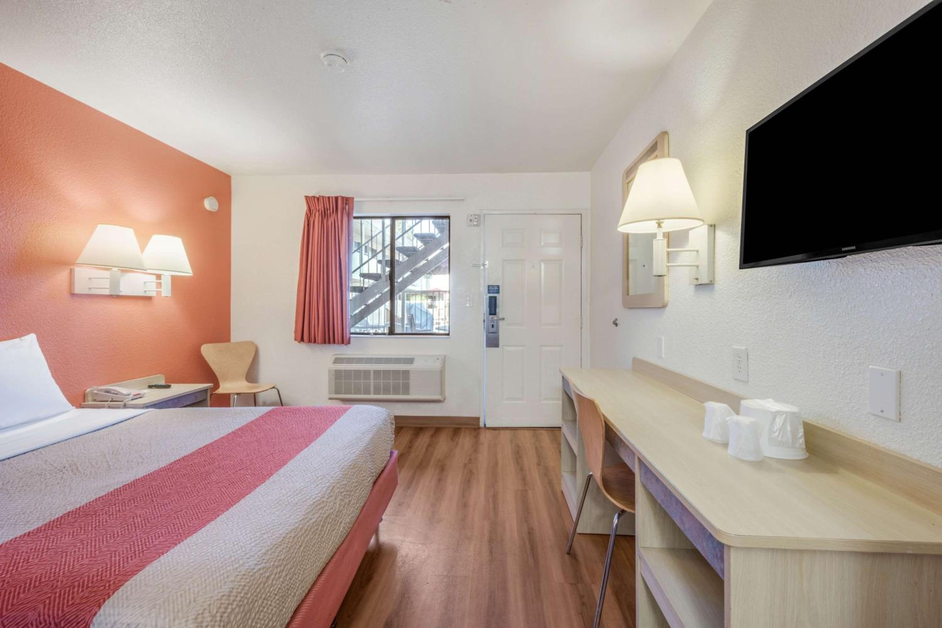 Fairfield Vacations - Motel 6-Fairfield, CA - North - Property Image 54