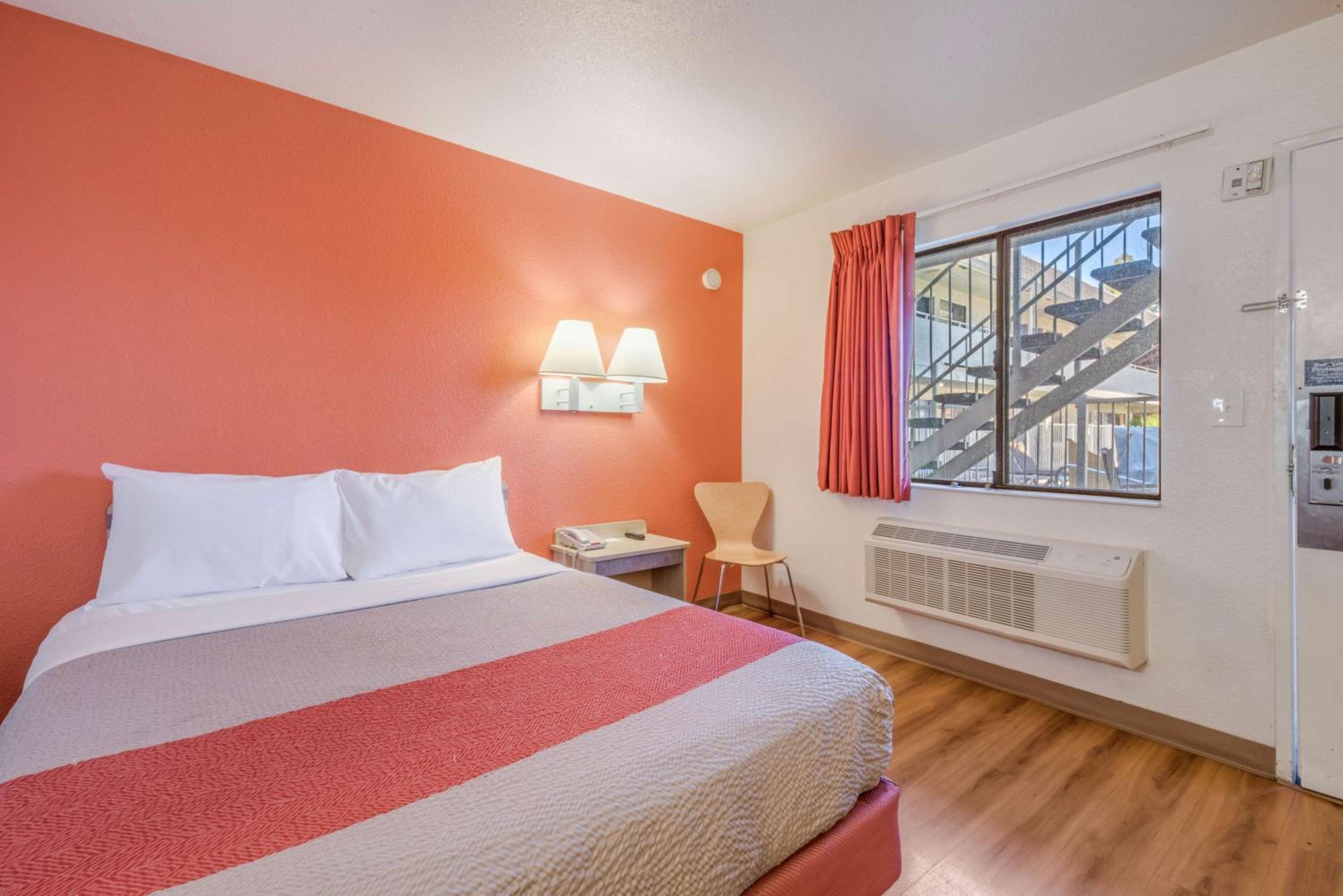 Fairfield Vacations - Motel 6-Fairfield, CA - North - Property Image 51