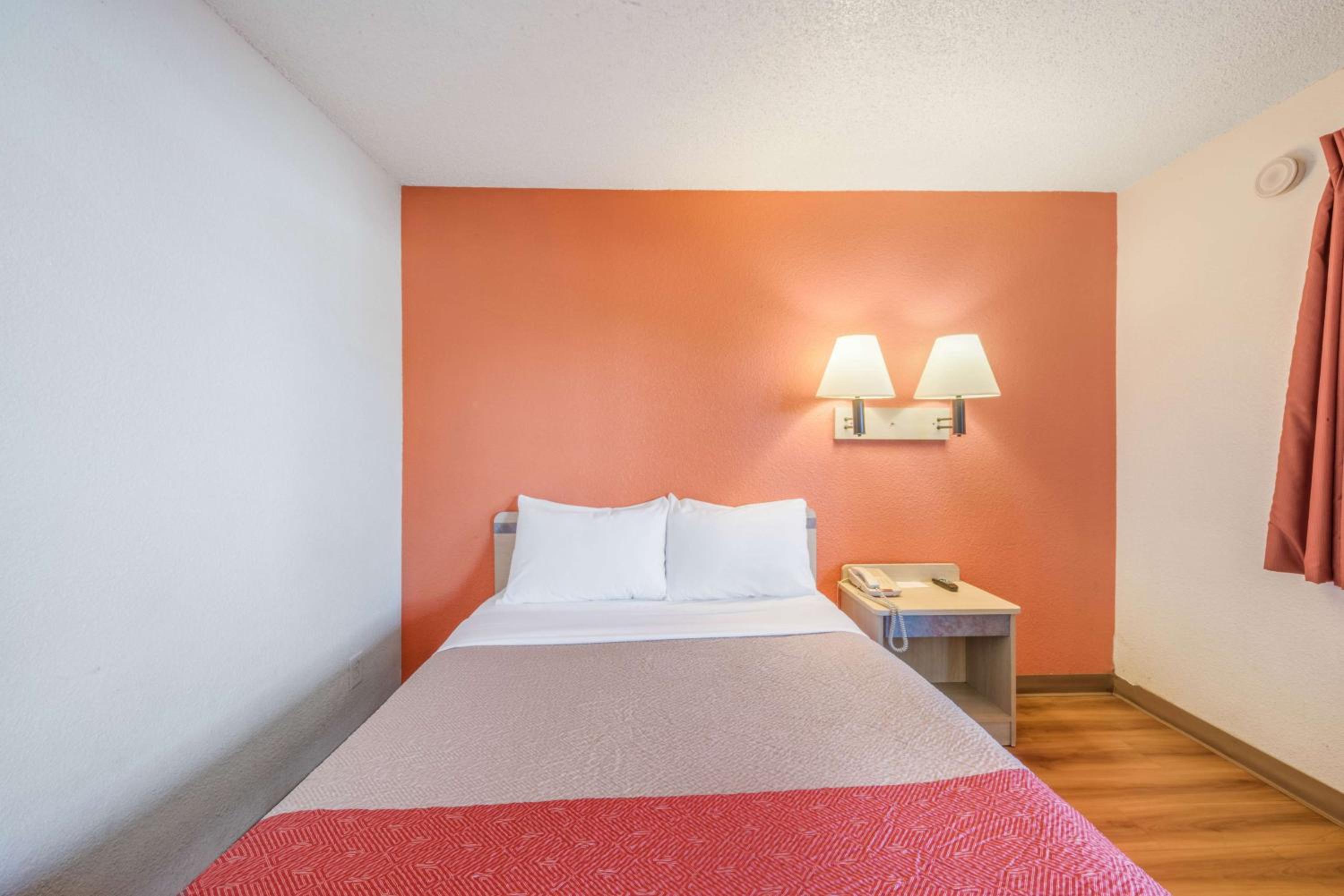 Fairfield Vacations - Motel 6-Fairfield, CA - North - Property Image 56