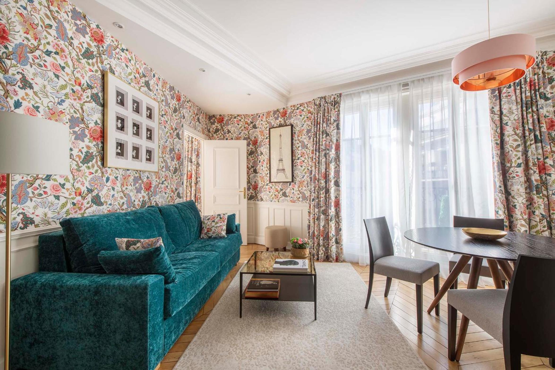 LE BEAU MARAIS - Luxury Apartments, AIR COND, LIFT