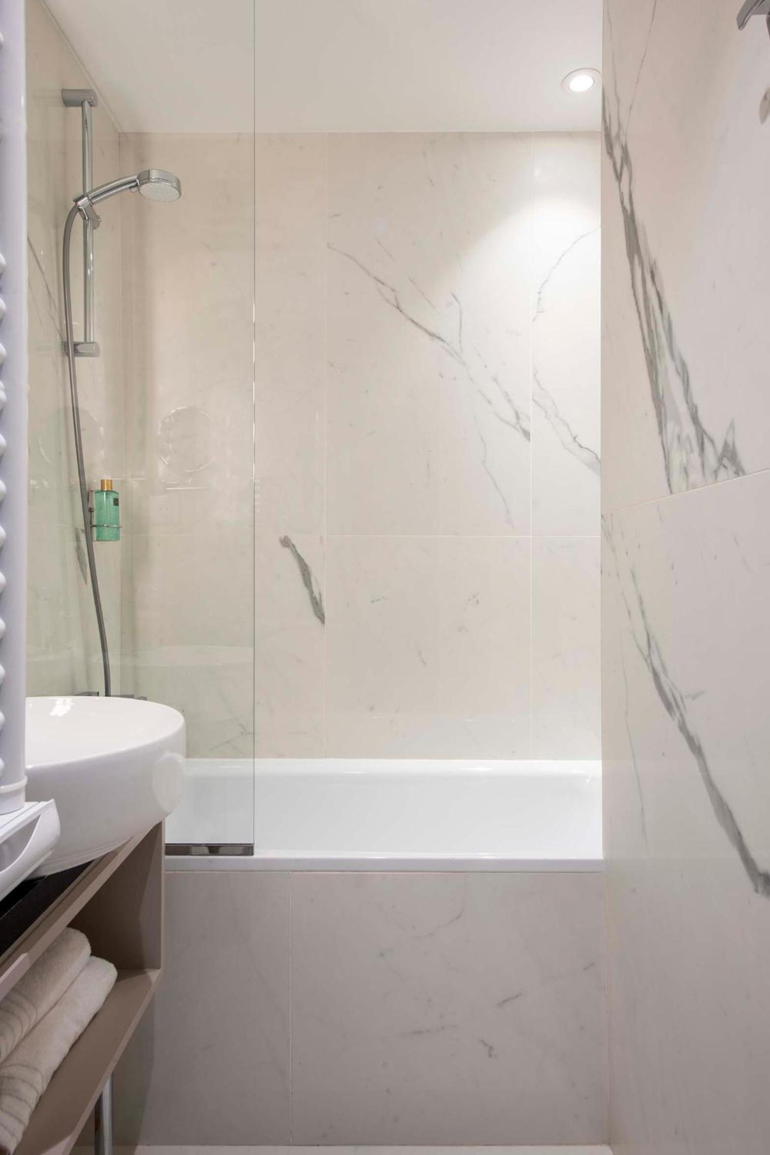 LE BEAU MARAIS - Luxury Apartments, AIR COND, LIFT