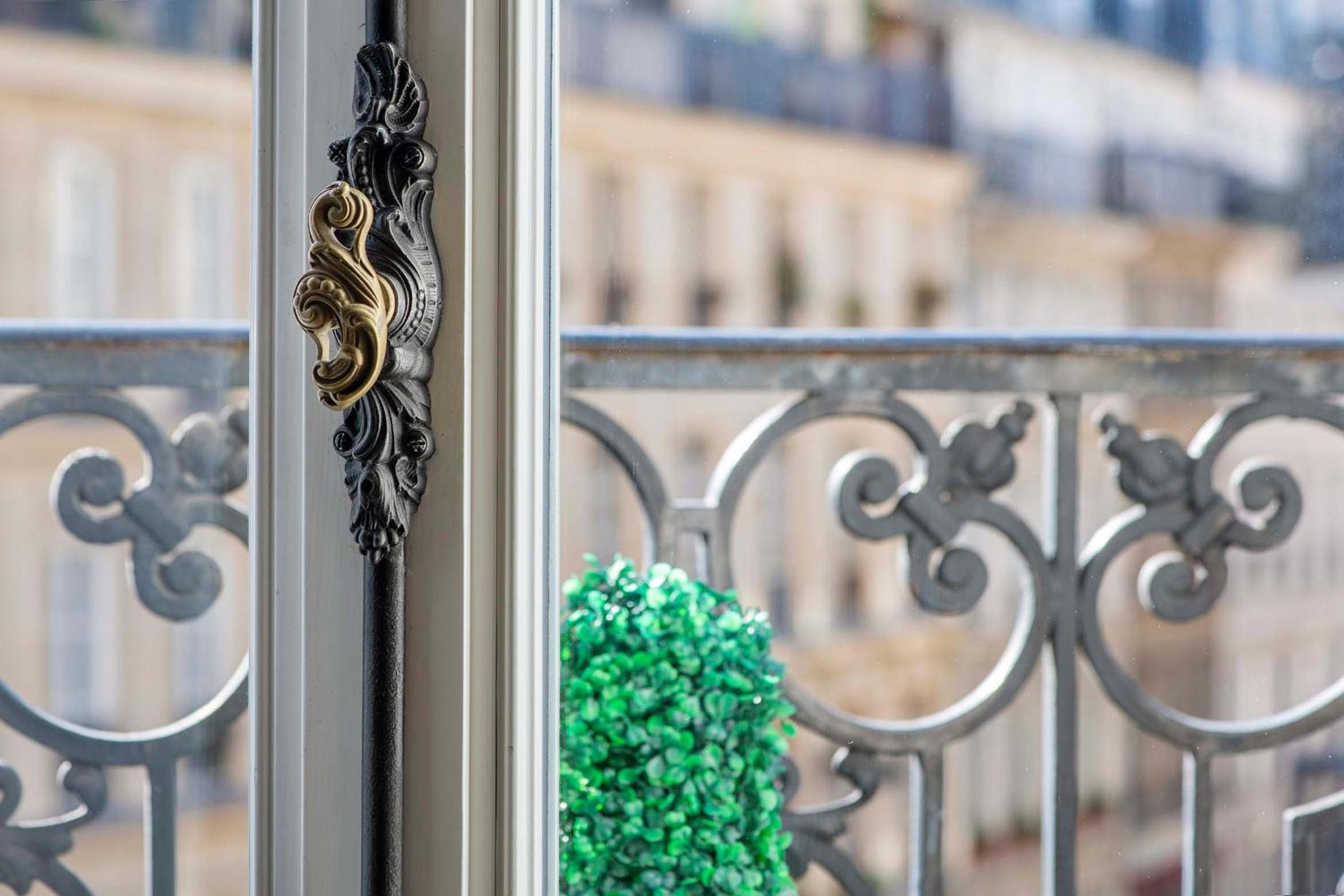 LE BEAU MARAIS - Luxury Apartments, AIR COND, LIFT
