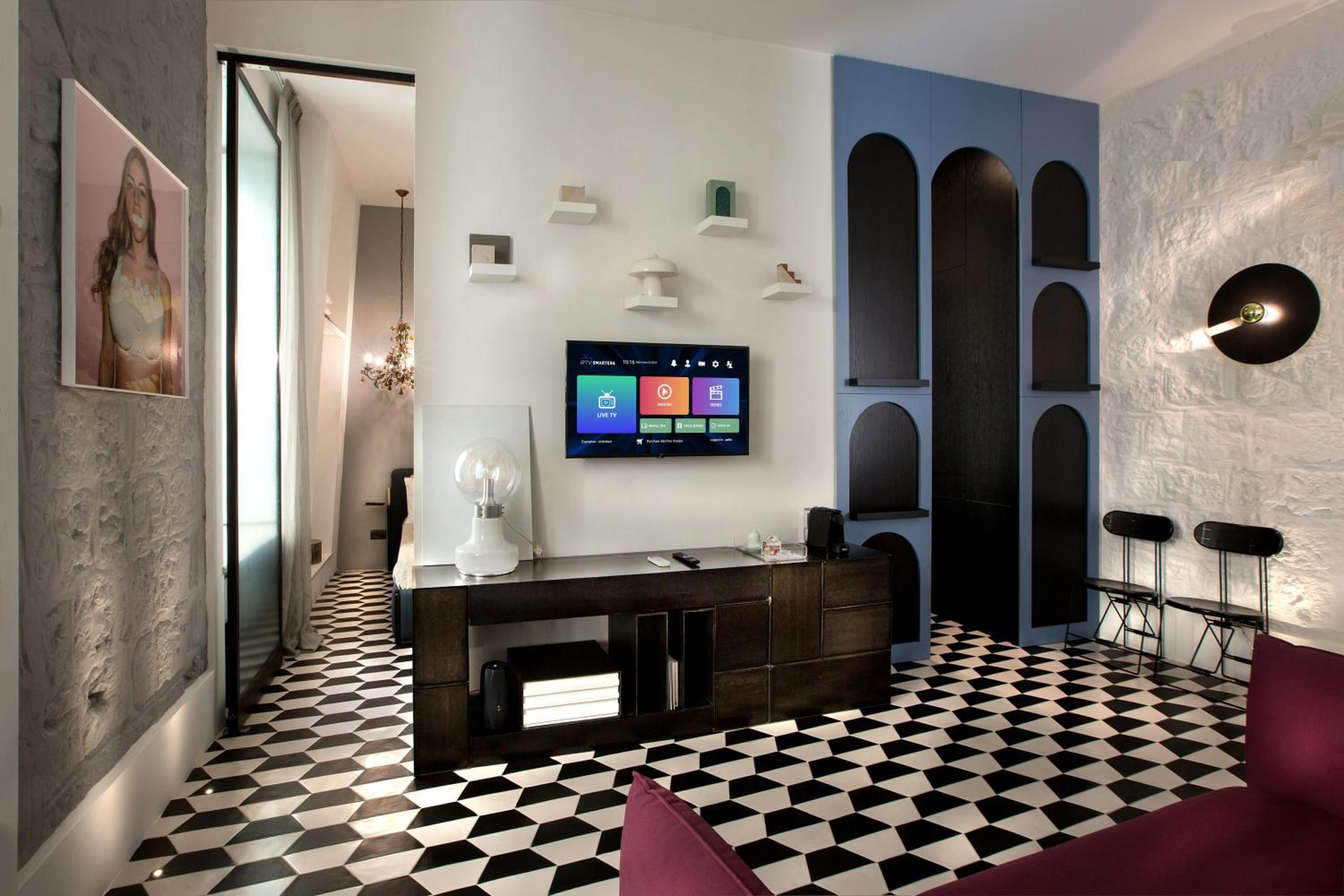 hotel room