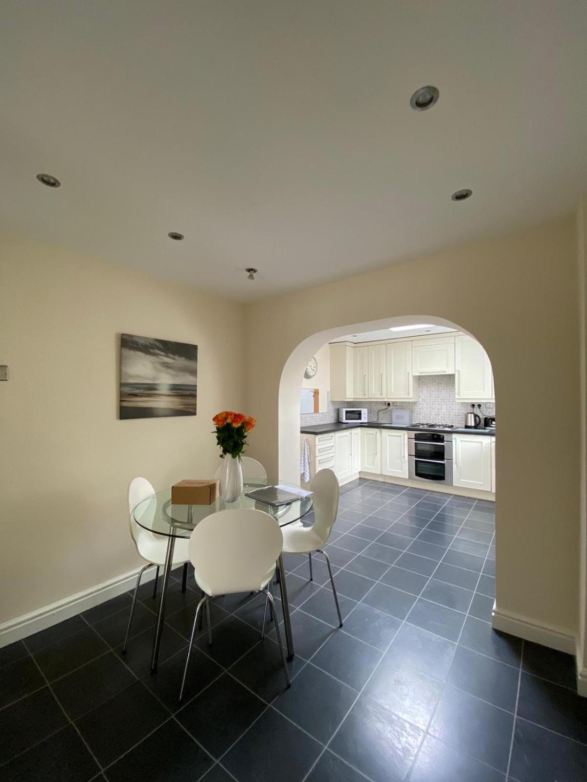 Isle of Anglesey Spacious Home