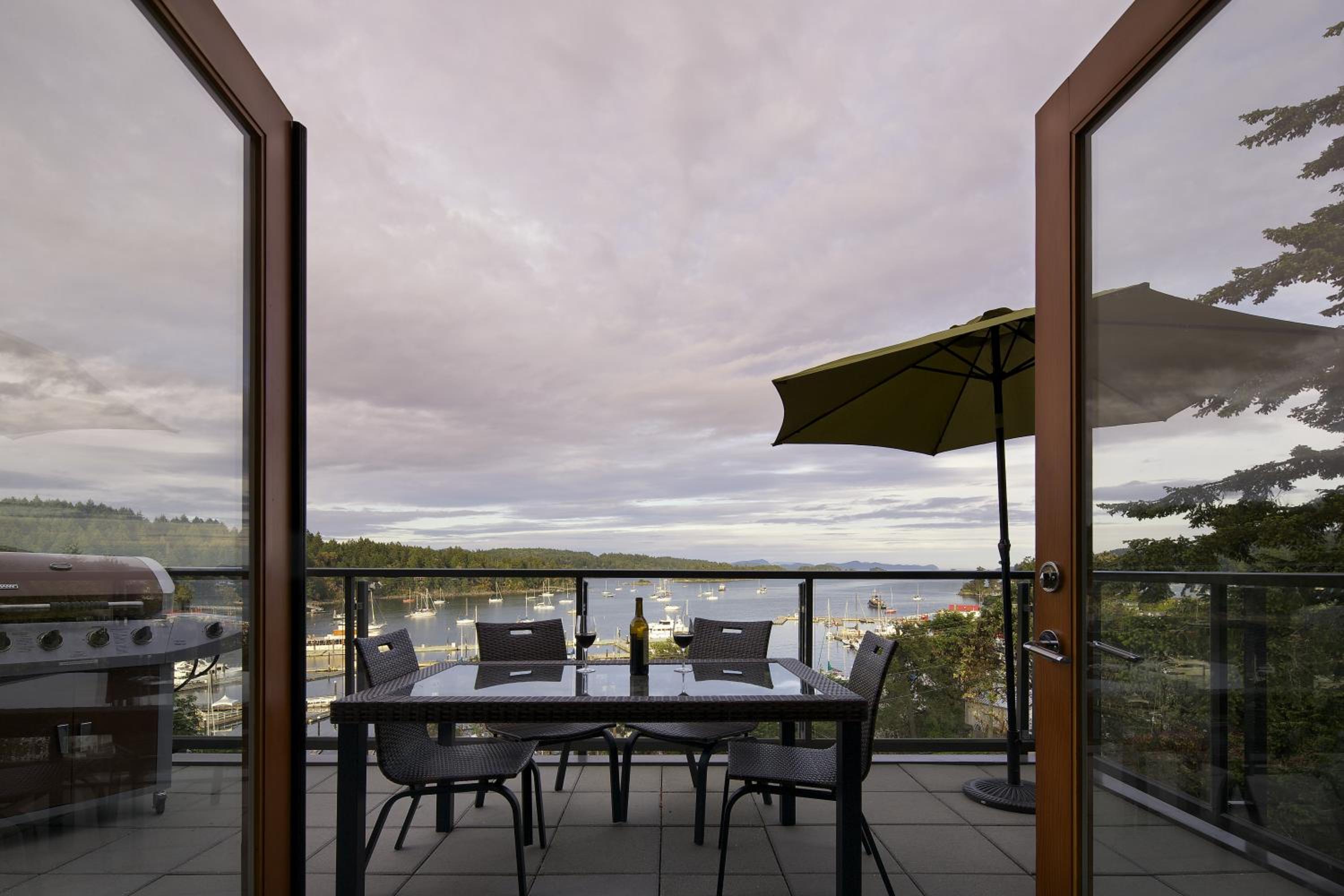 Mariner's Loft - Salt Spring Island