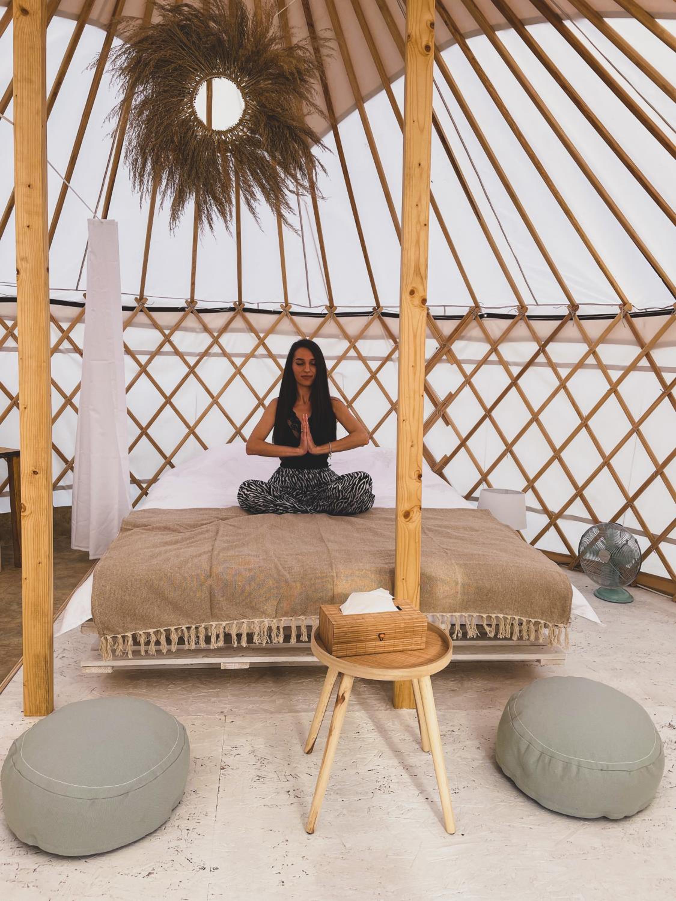 Glamping Iurte Mongole Spiritul Zimbrului