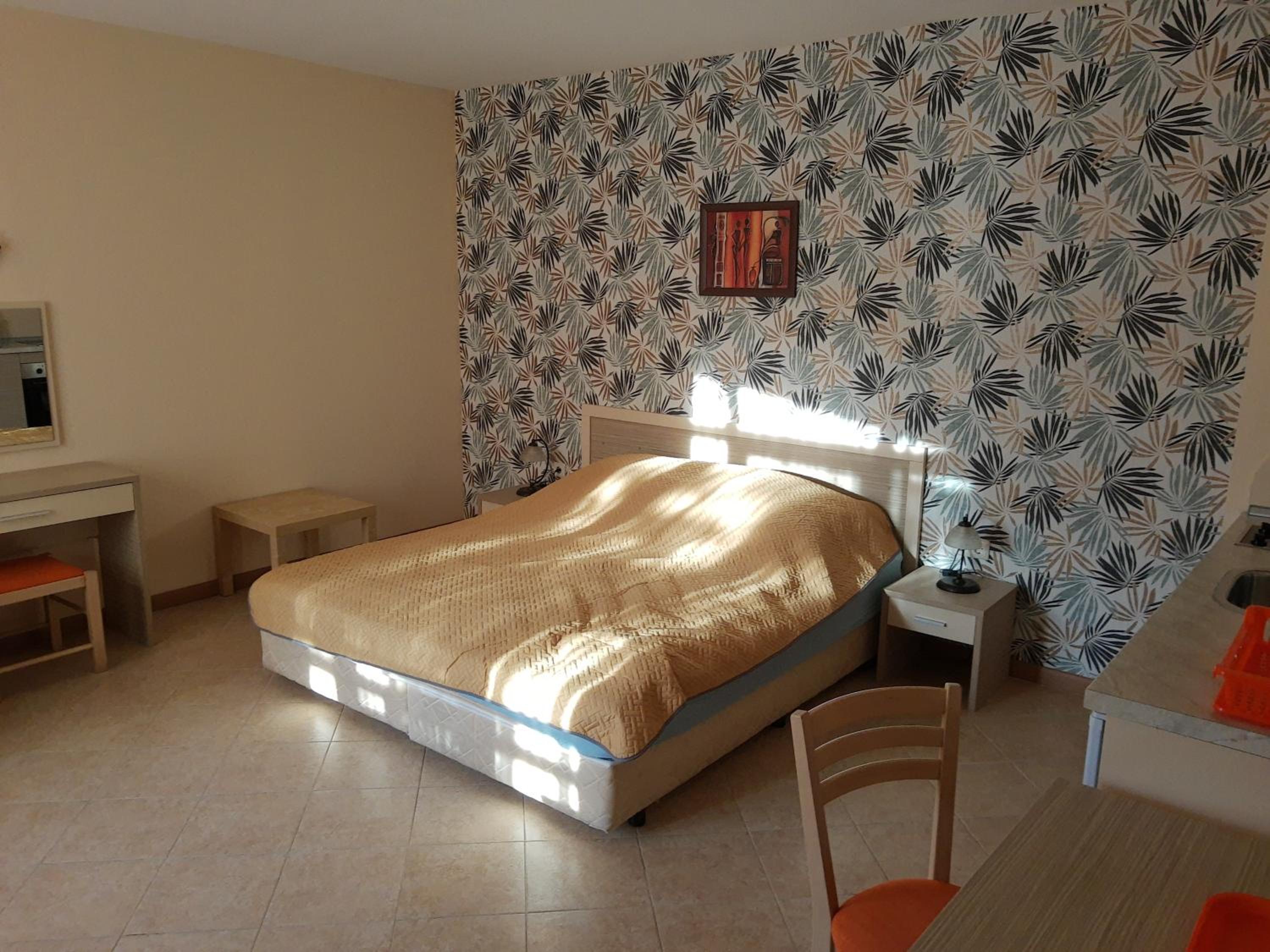 Photo 6