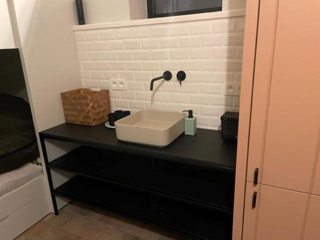 Mademoiselle Nineth met sauna