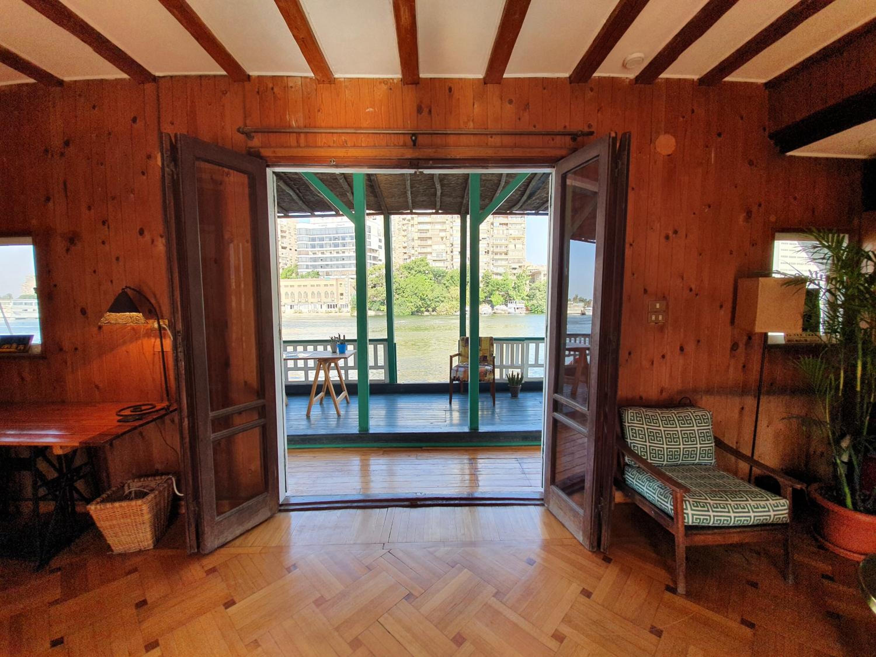 Houseboat65 - Historic home on the Nile - Central Cairo