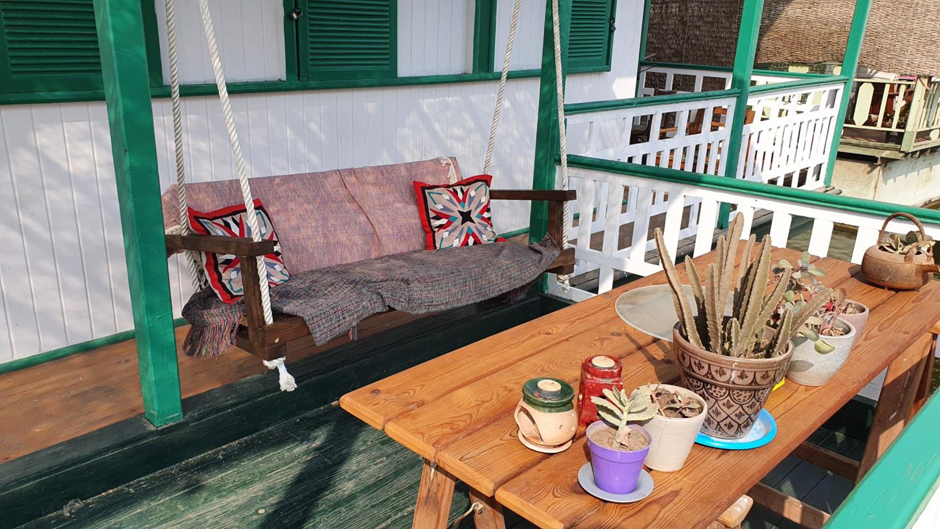 Houseboat65 - Historic home on the Nile - Central Cairo