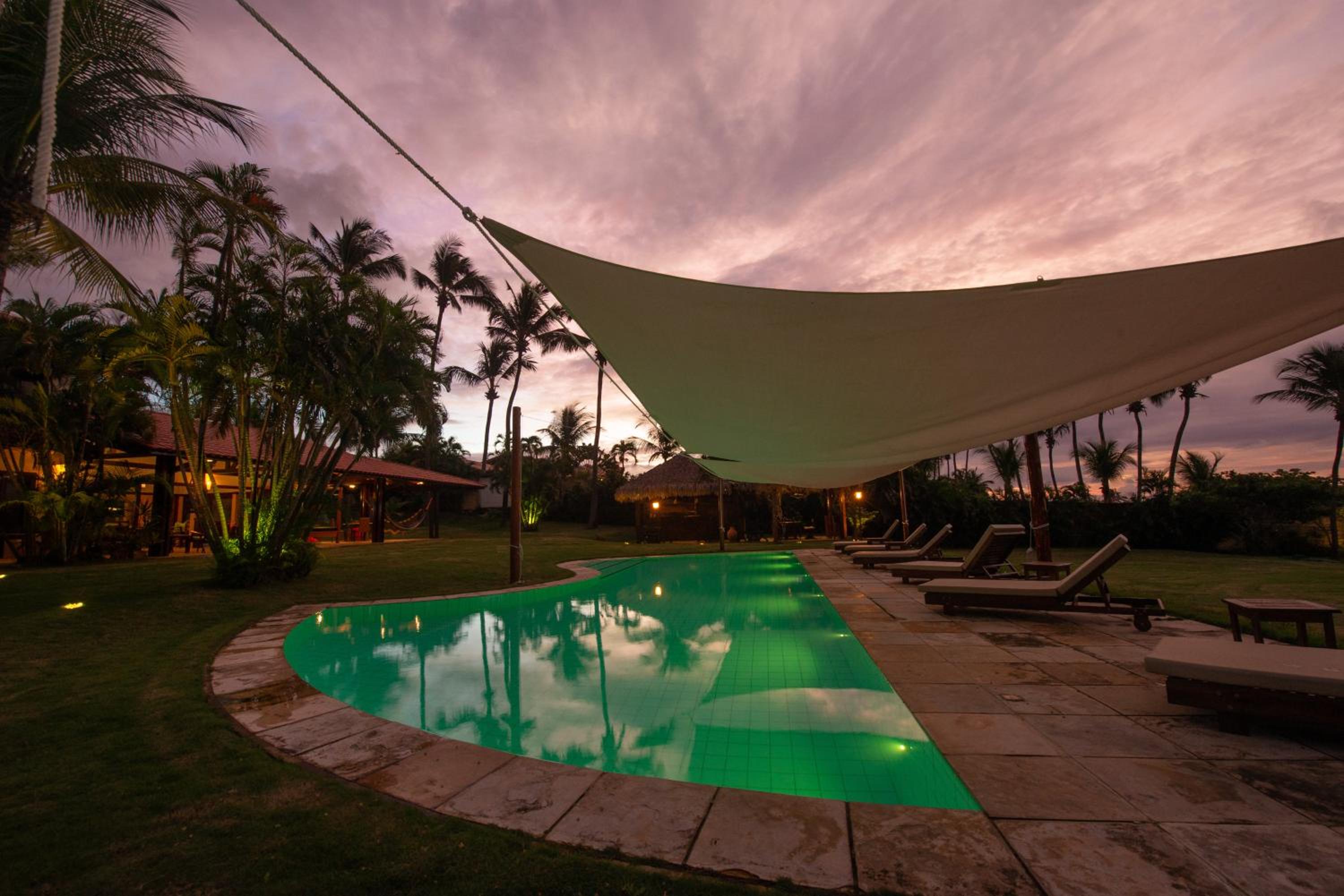 A Villa 8 suites 30 pessoas