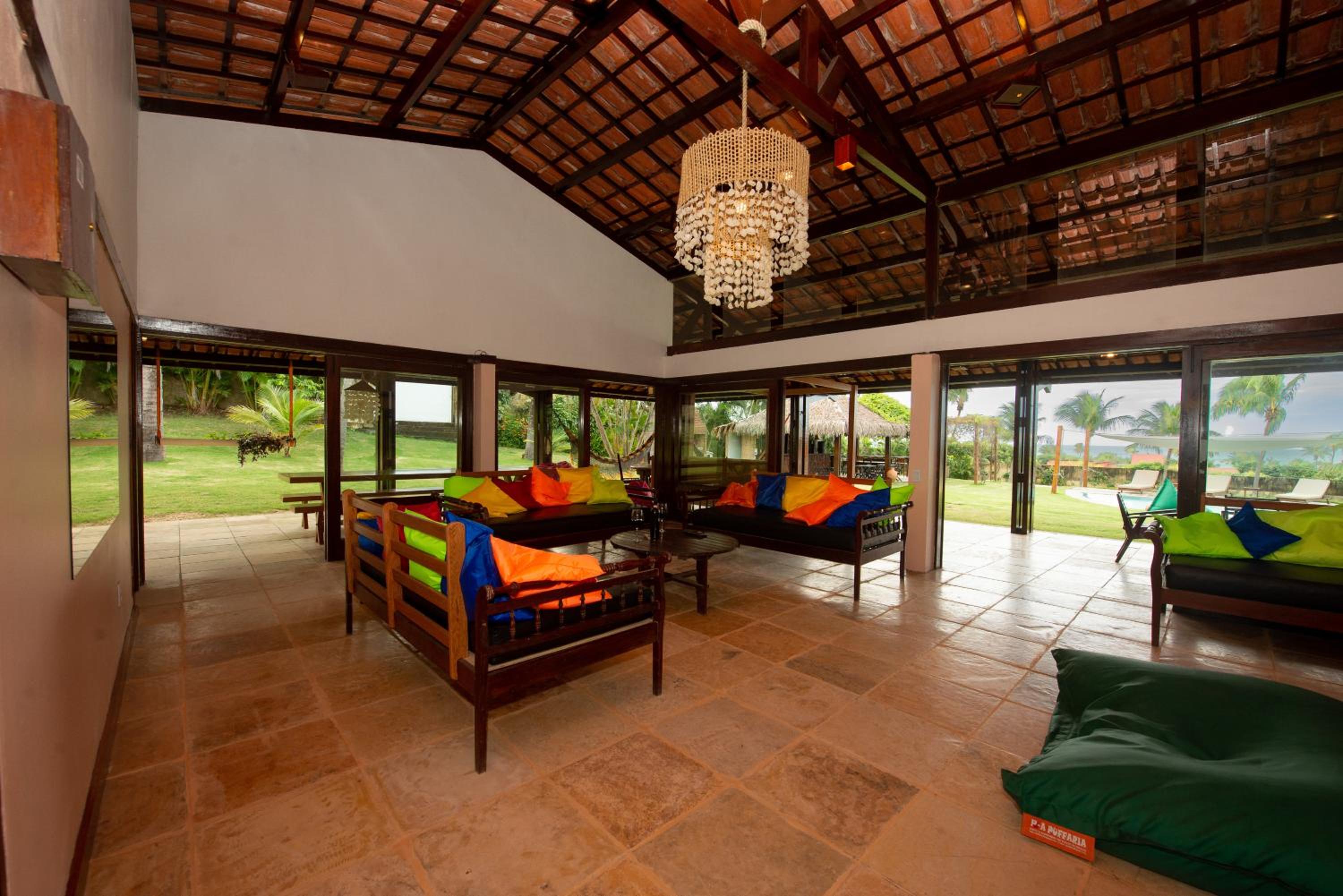 A Villa 8 suites 30 pessoas
