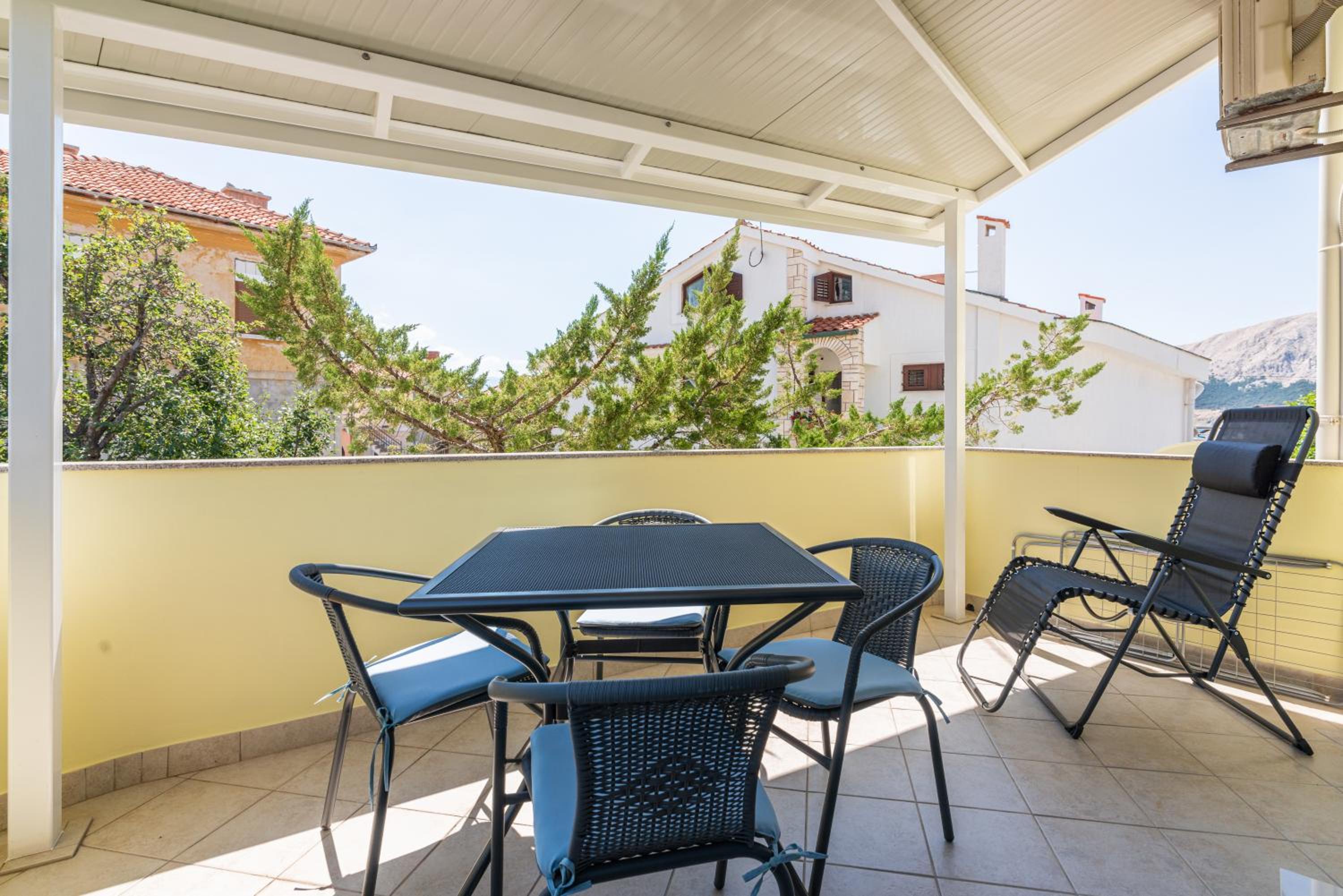 Apartment Luiza with Terrace view 3