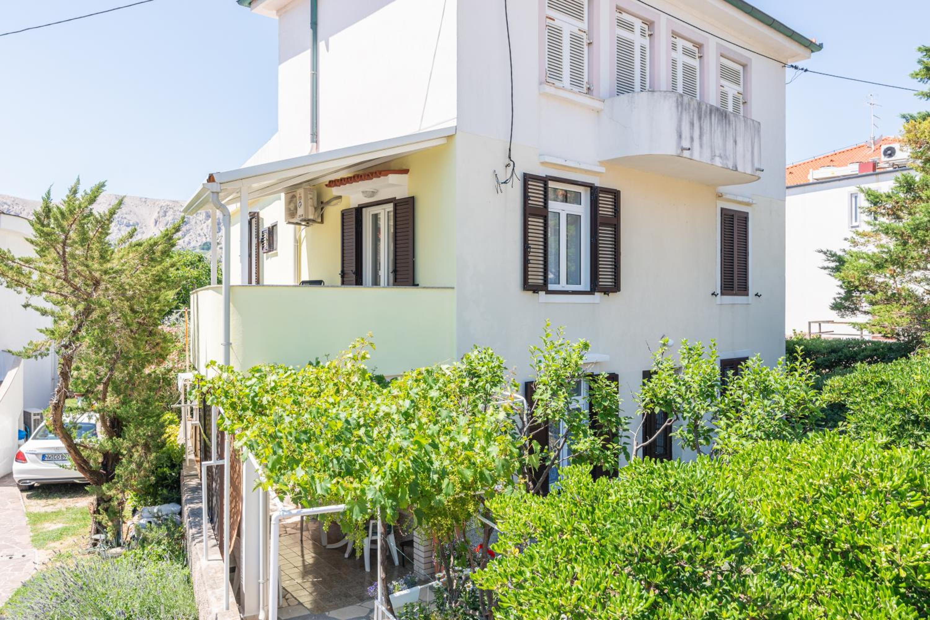 Apartment Luiza with Terrace view 2